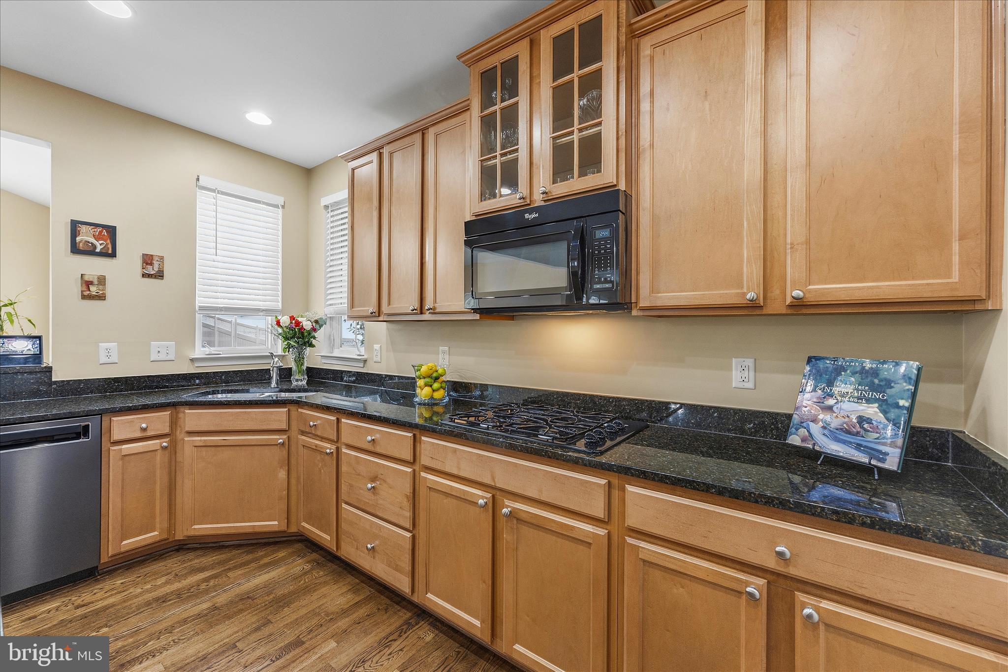 WAVERLY FARM - Residential