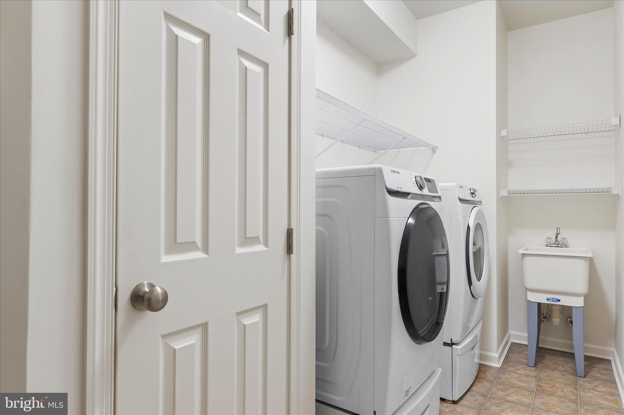 WAVERLY FARM - Residential