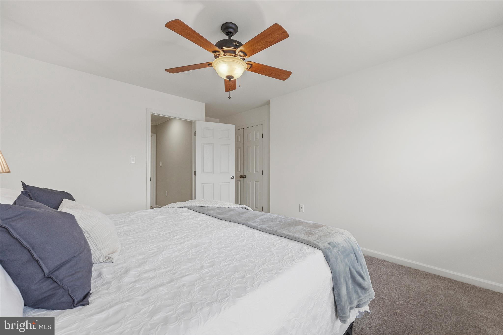 WAVERLY FARM - Residential