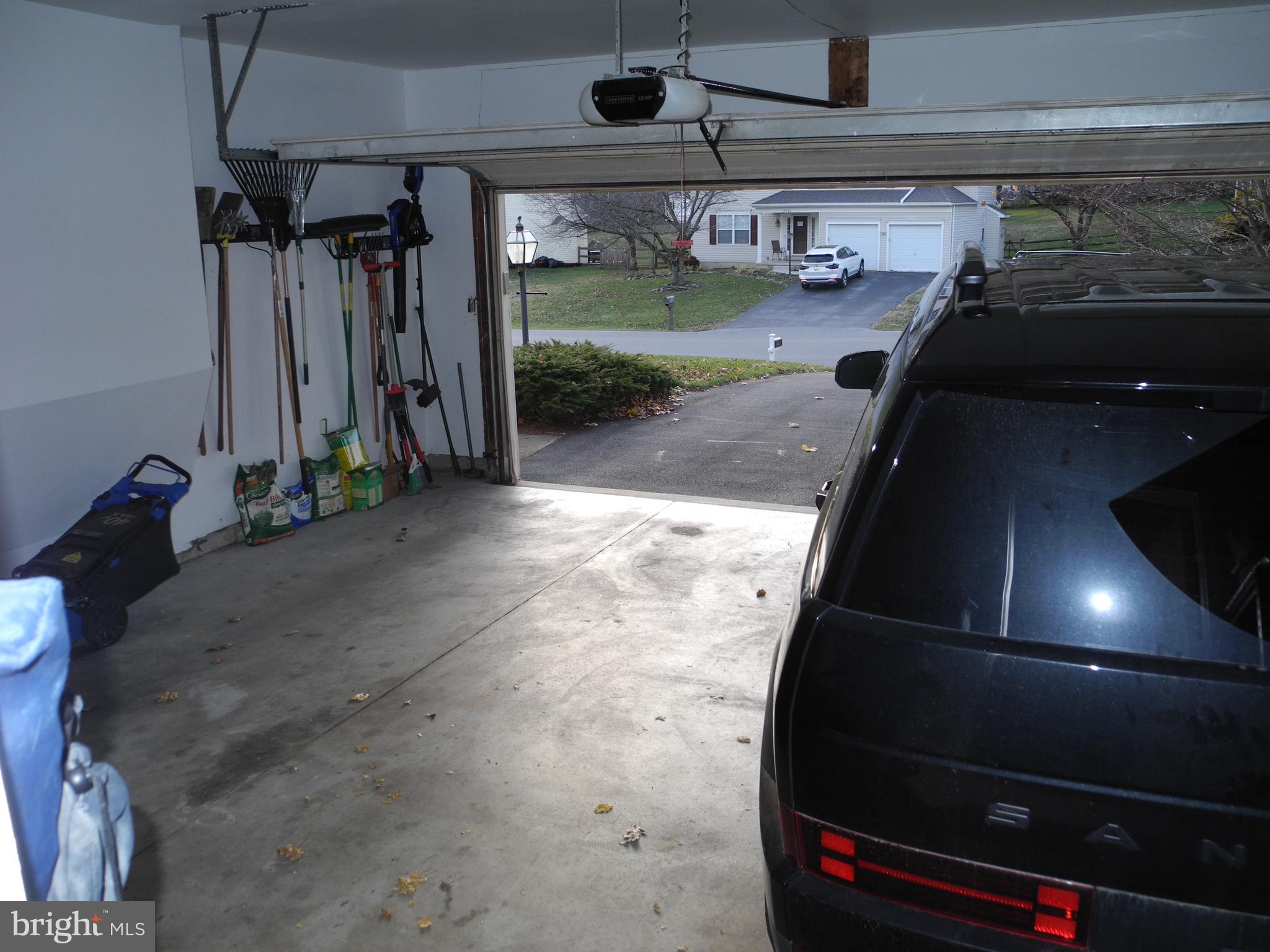 FOXLEIGH MEADOWS - Residential