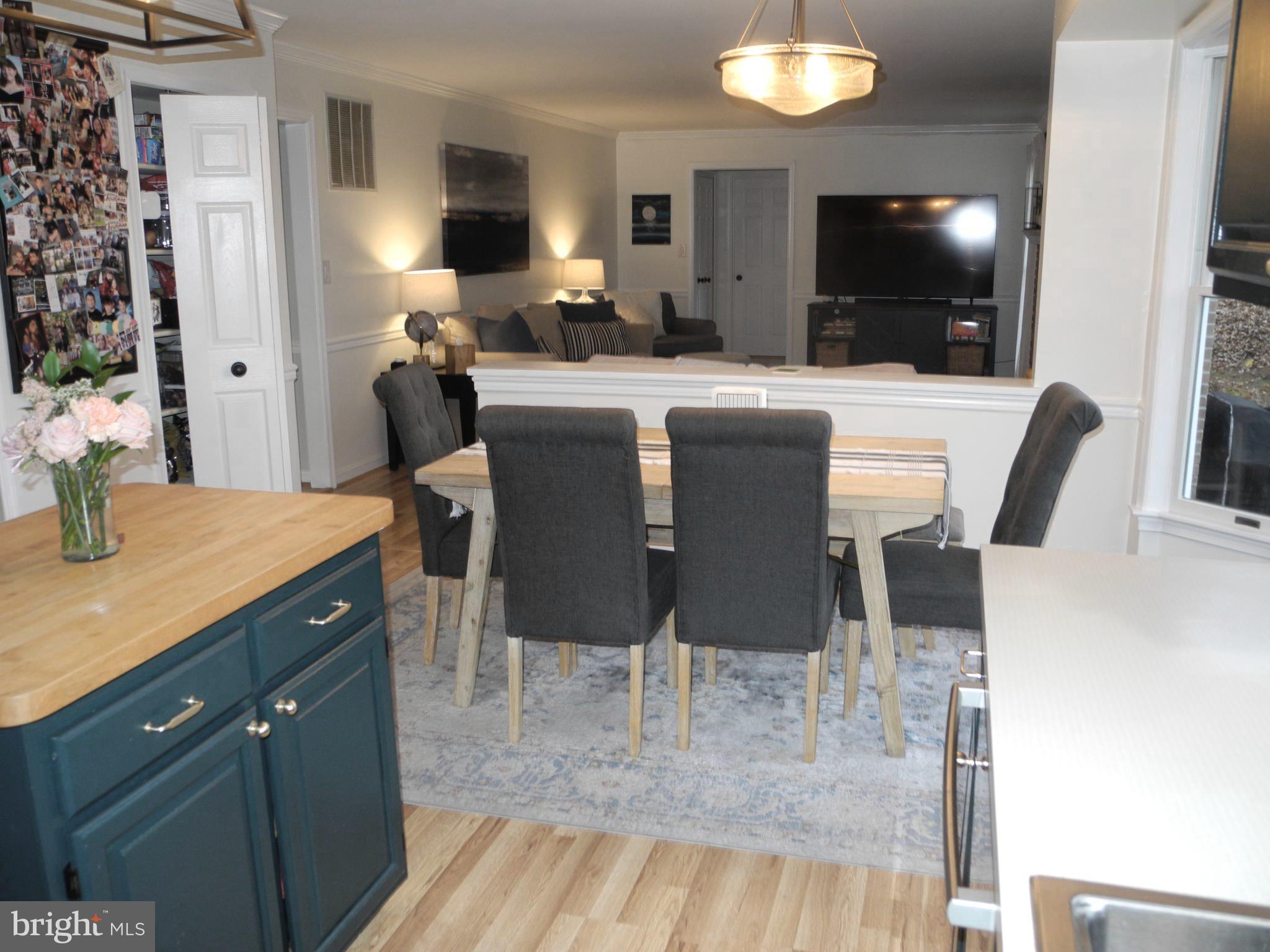 FOXLEIGH MEADOWS - Residential