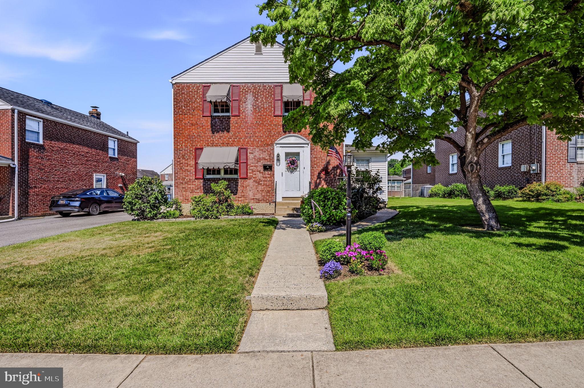 33 RICHARD AVENUE