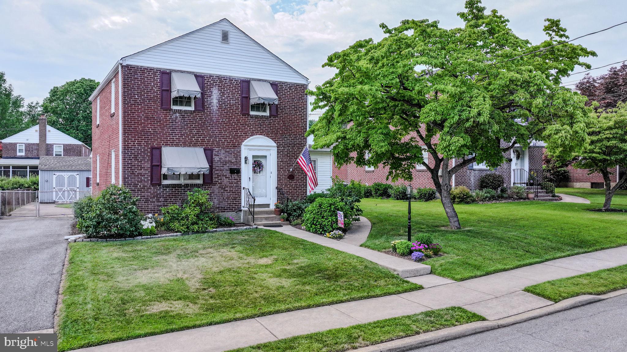 33 RICHARD AVENUE