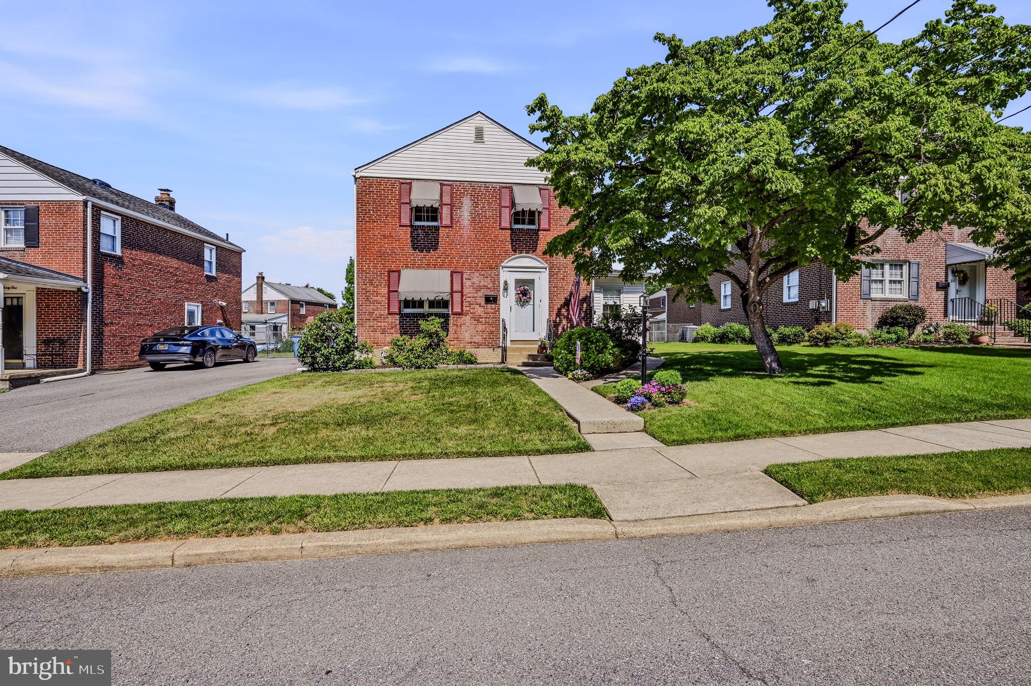 33 RICHARD AVENUE