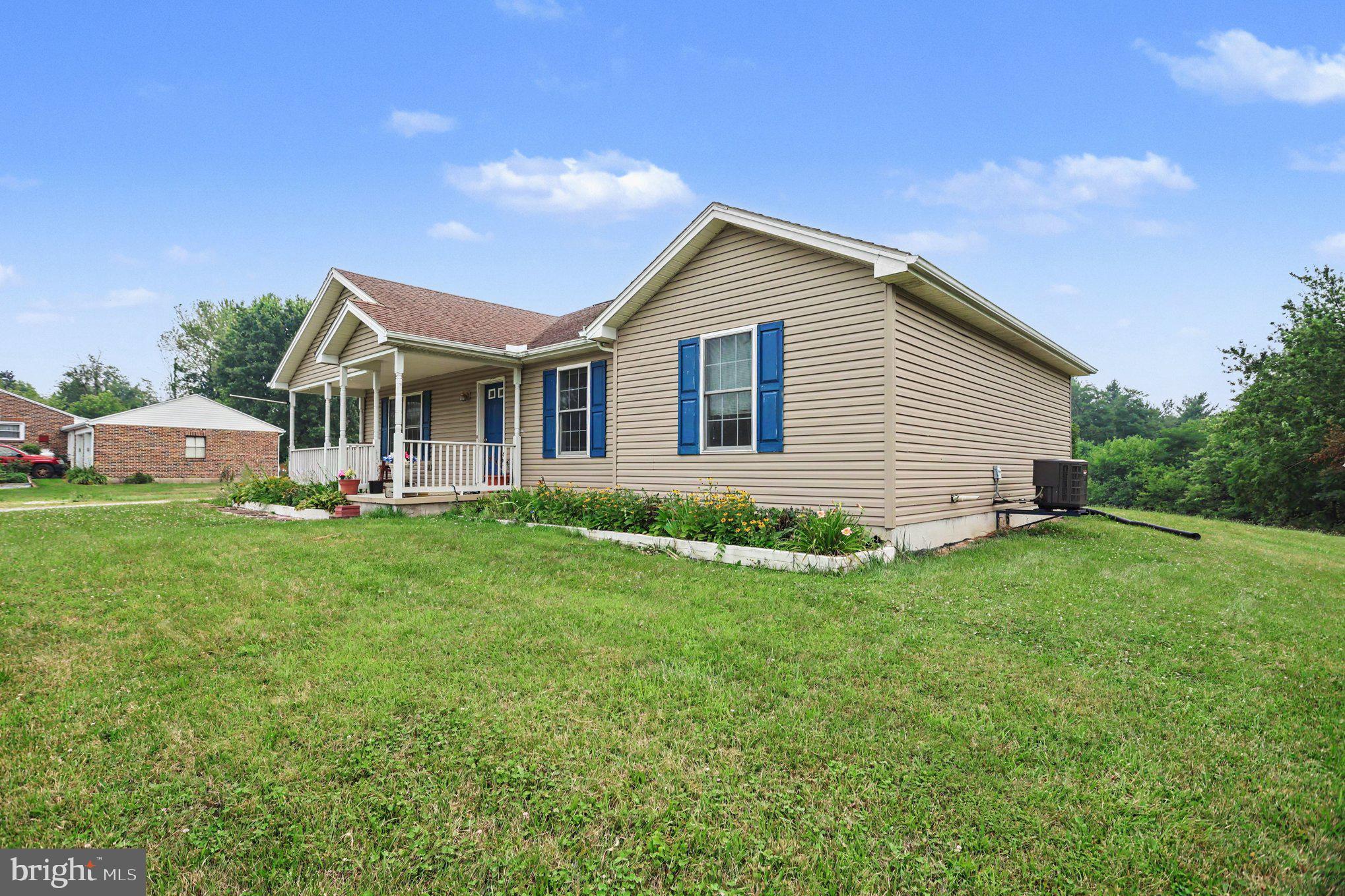1623 OLD CARLISLE ROAD