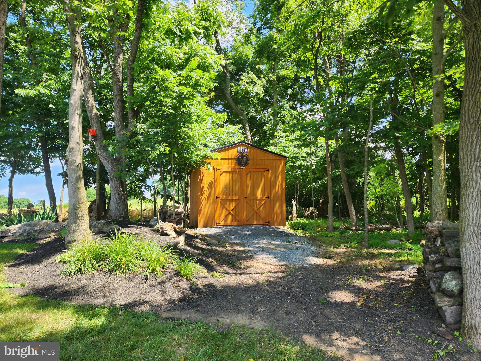 APPLE KNOLLS - Residential