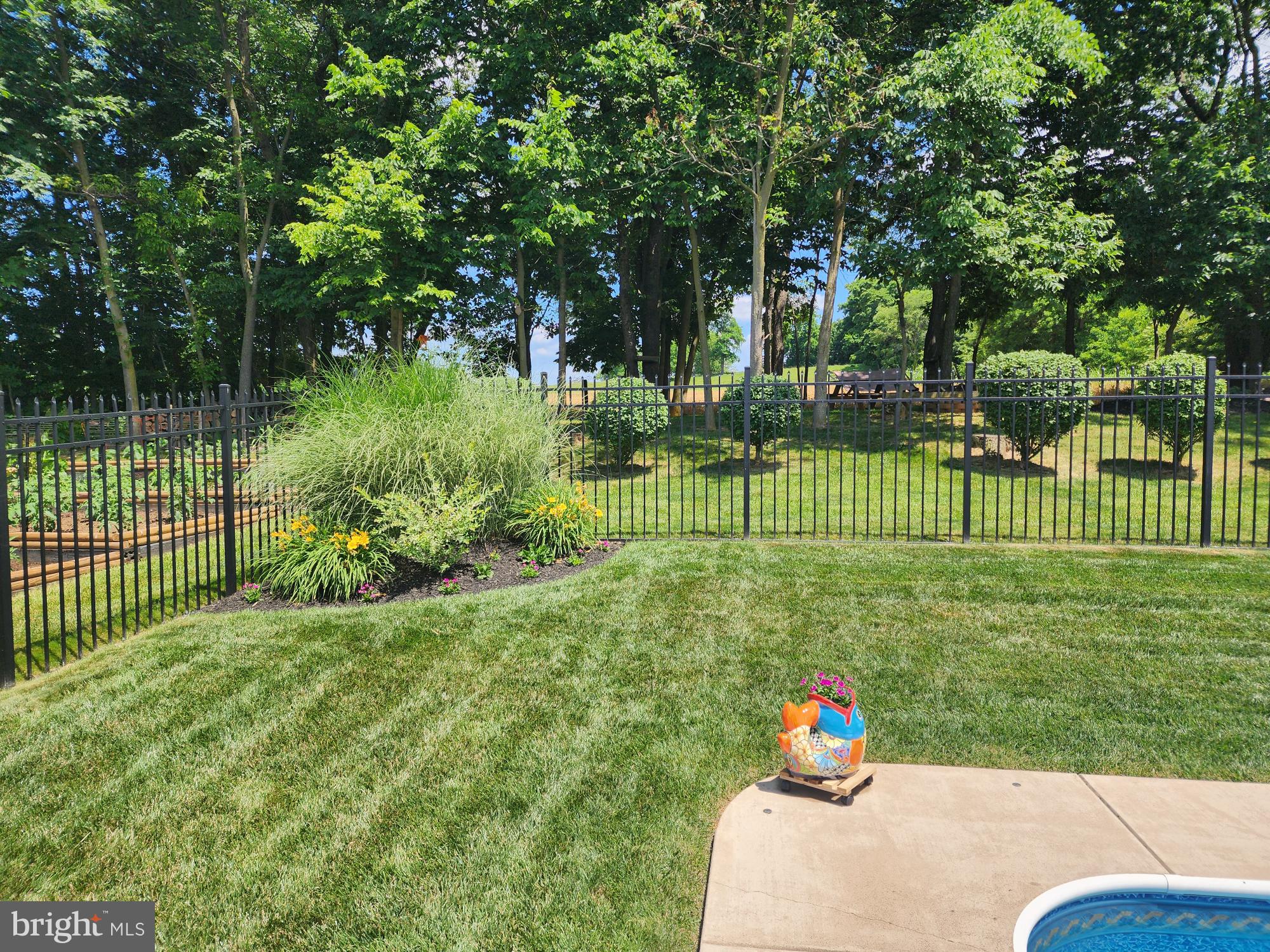 APPLE KNOLLS - Residential