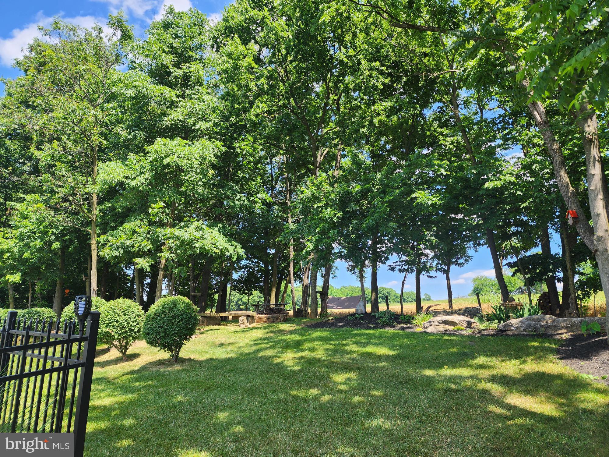 APPLE KNOLLS - Residential