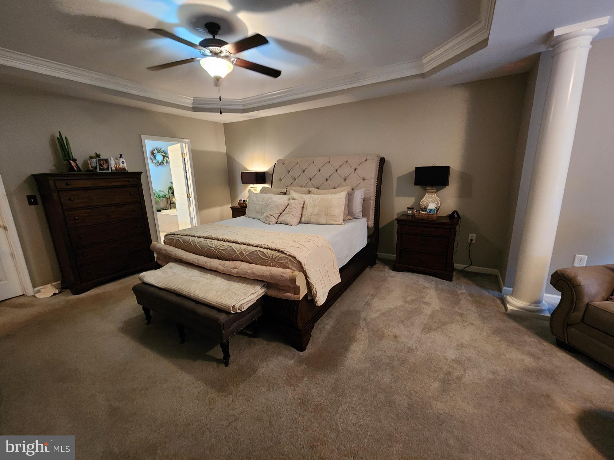 APPLE KNOLLS - Residential