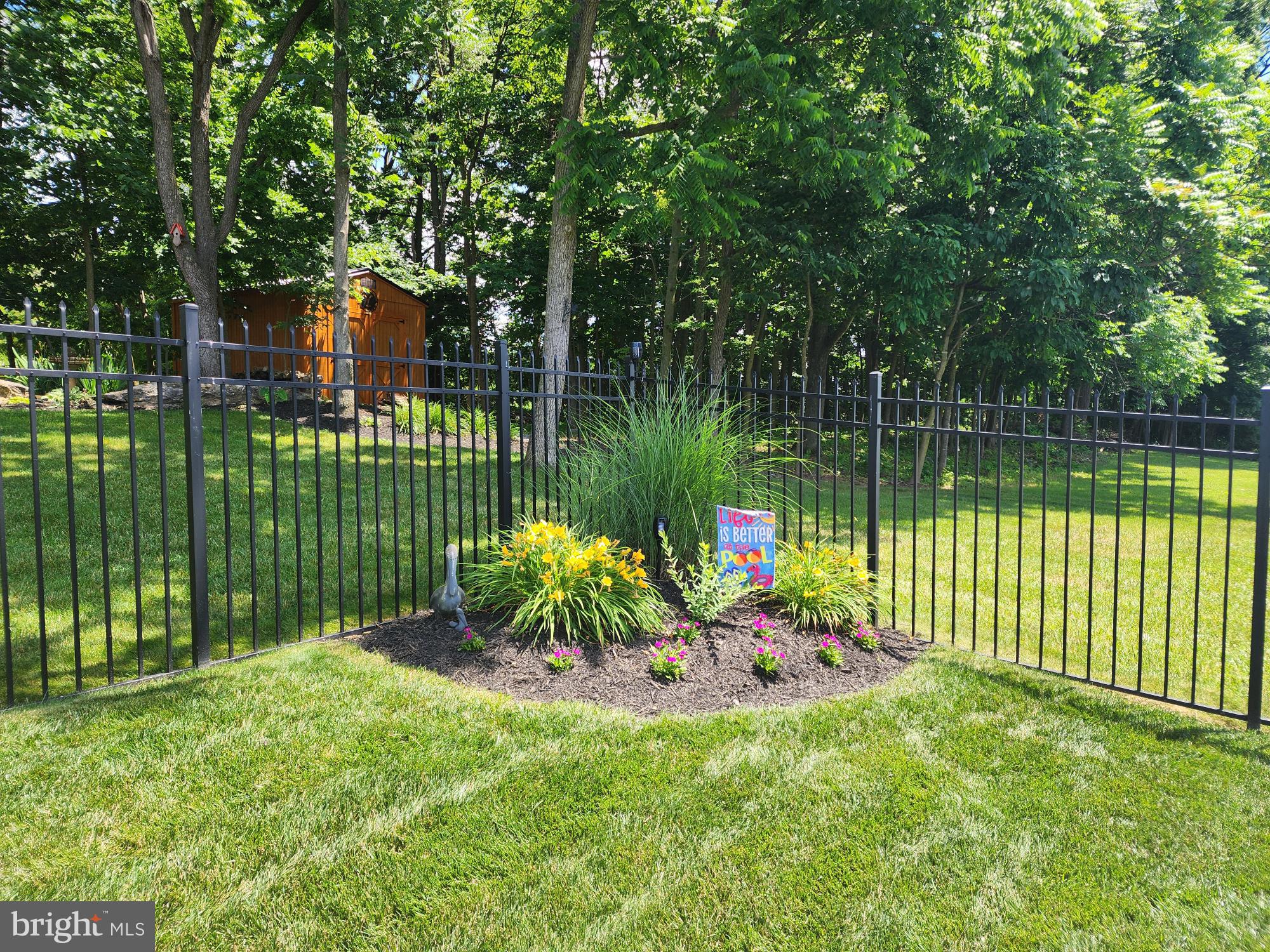 APPLE KNOLLS - Residential