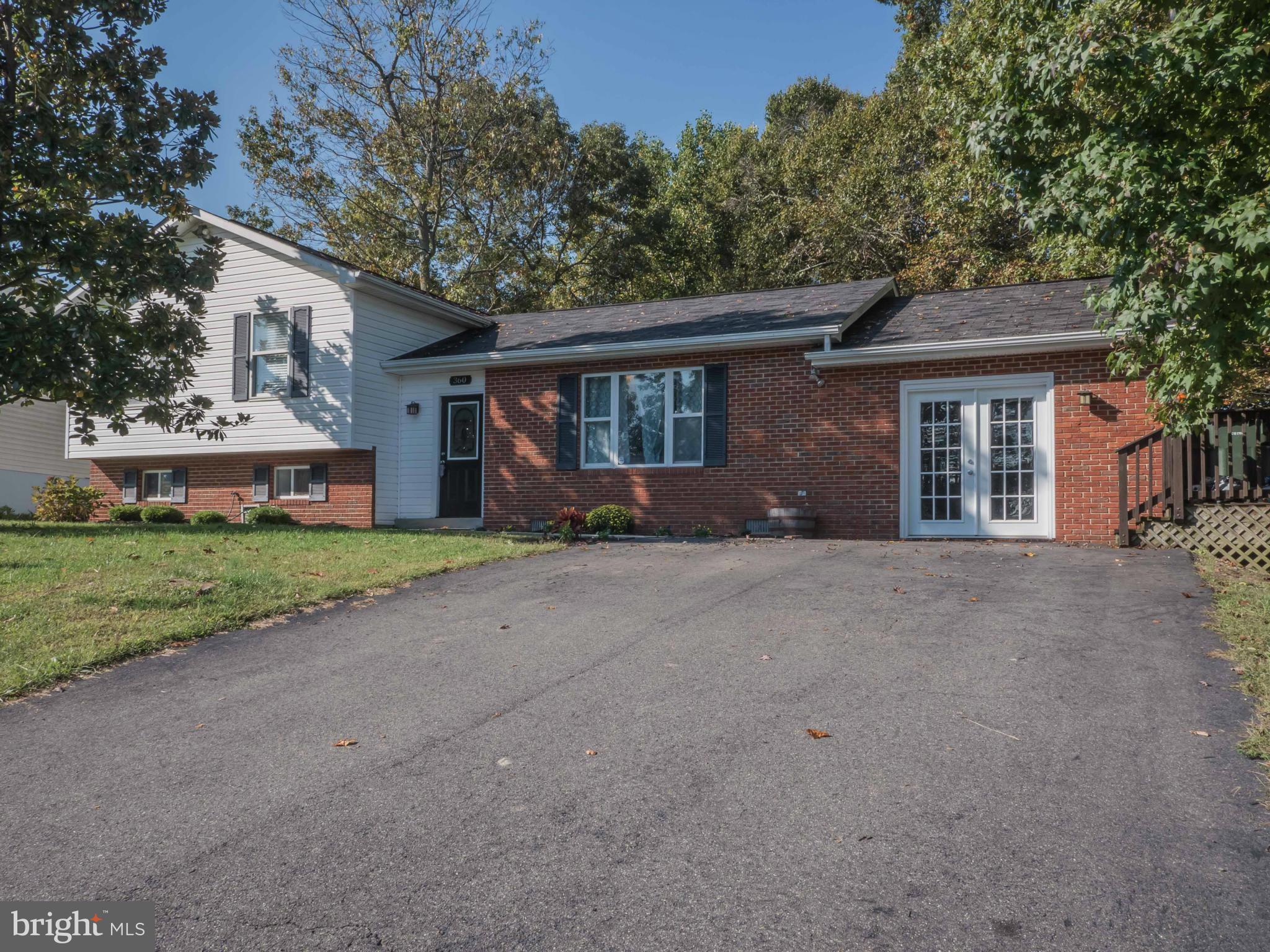 SYMPHONY WOODS - Residential