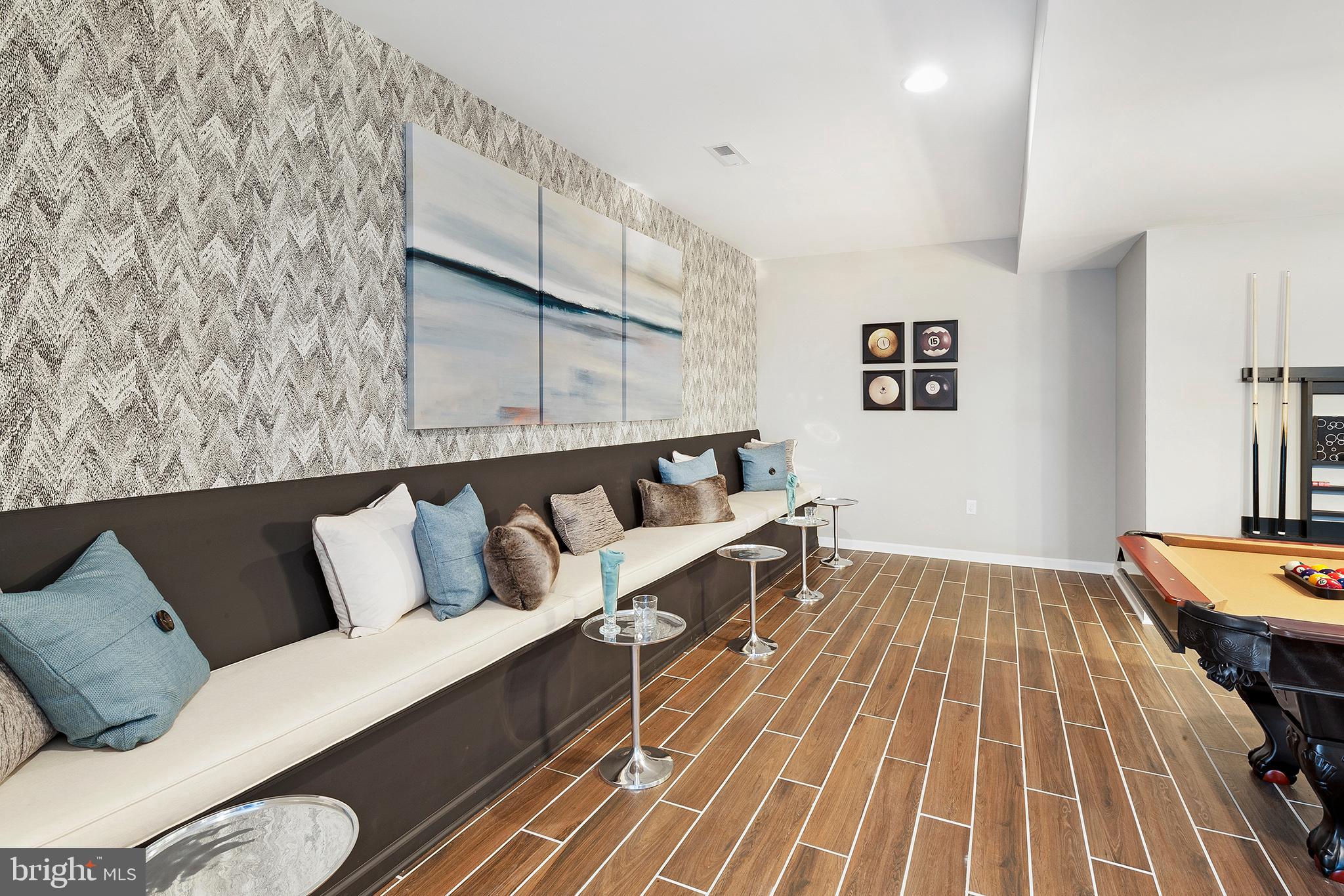 VILLAGE OF BAYBERRY - Residential