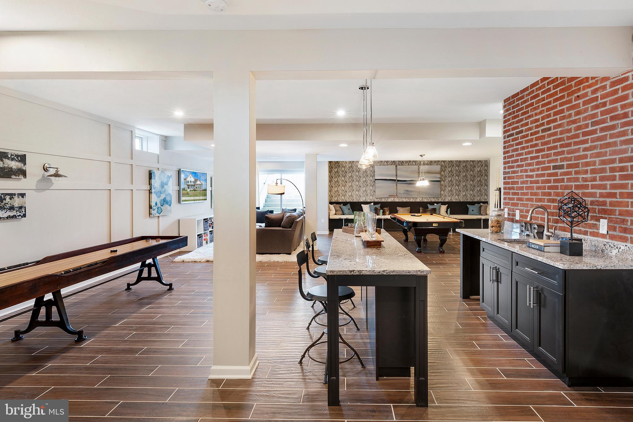 VILLAGE OF BAYBERRY - Residential