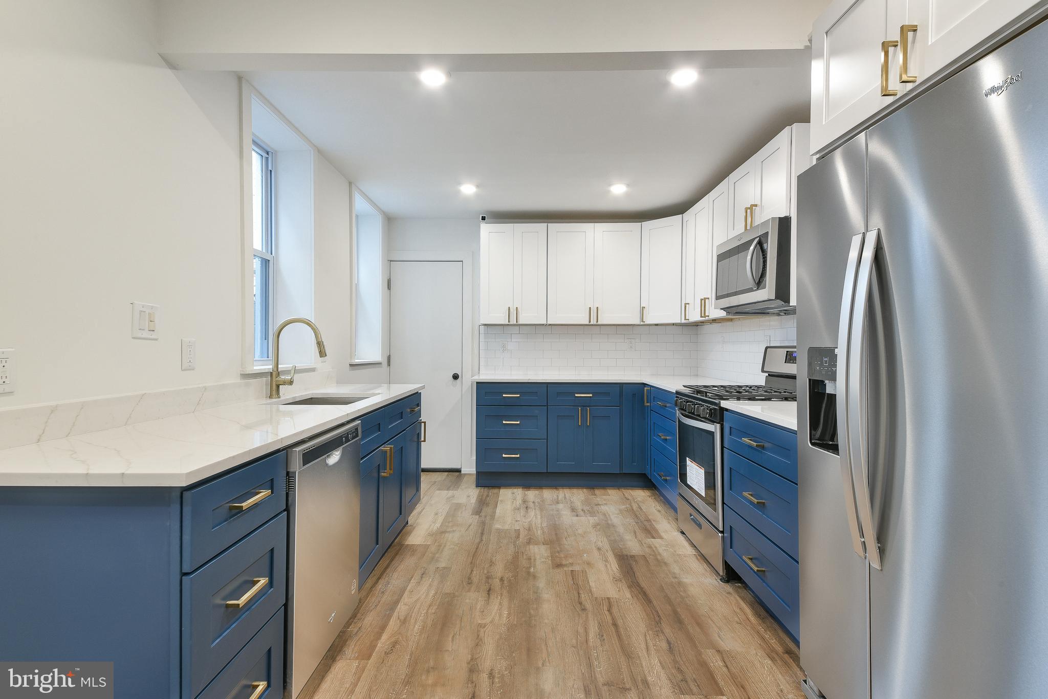 DICKINSON NARROWS - Residential Lease