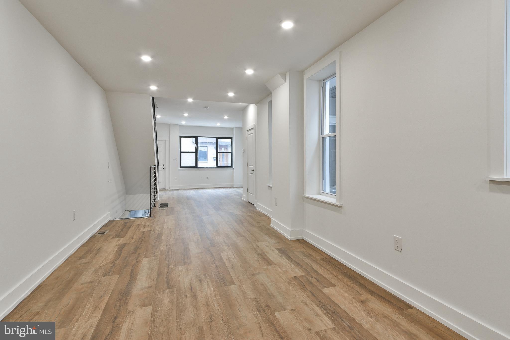 DICKINSON NARROWS - Residential Lease