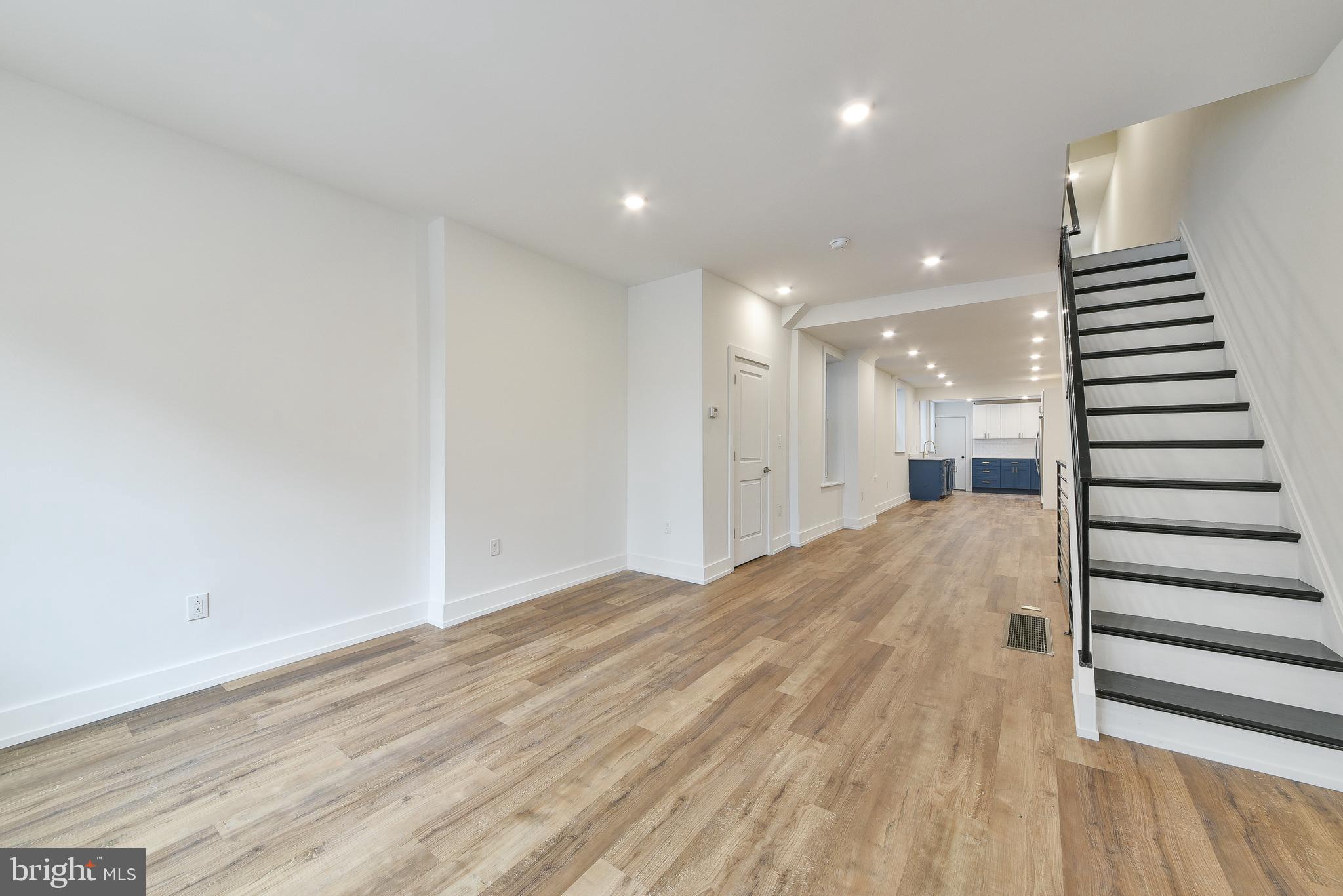 DICKINSON NARROWS - Residential Lease