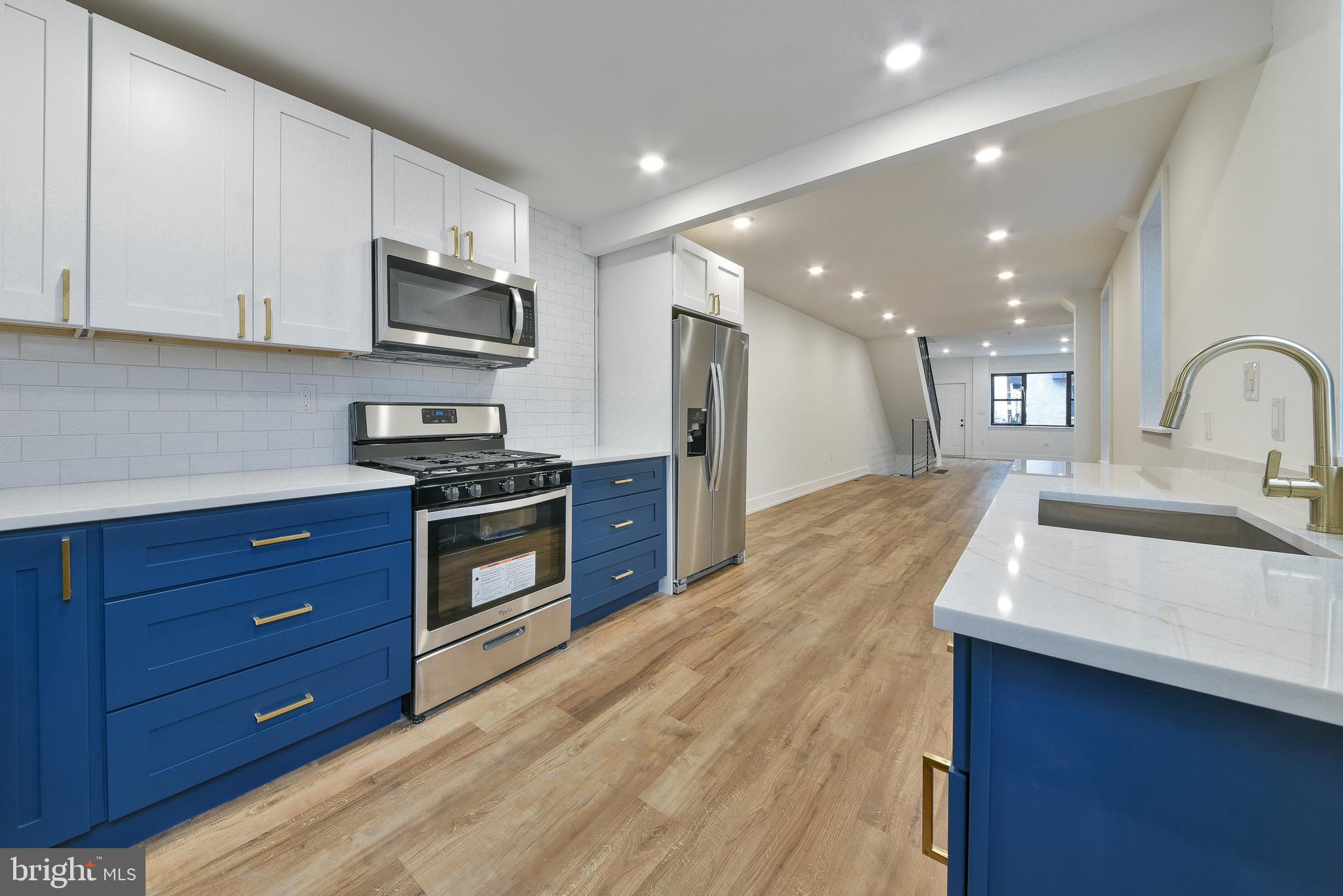 DICKINSON NARROWS - Residential Lease