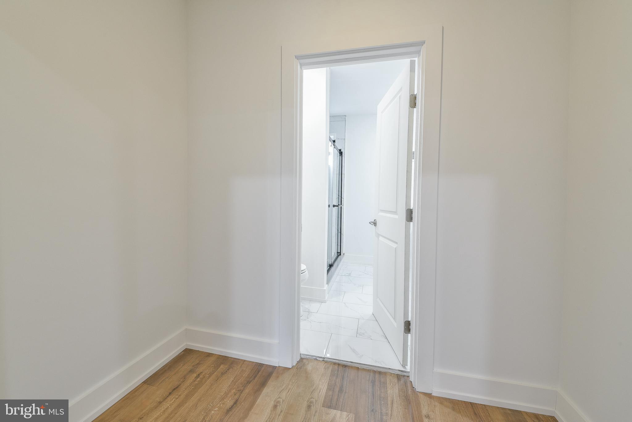 DICKINSON NARROWS - Residential Lease