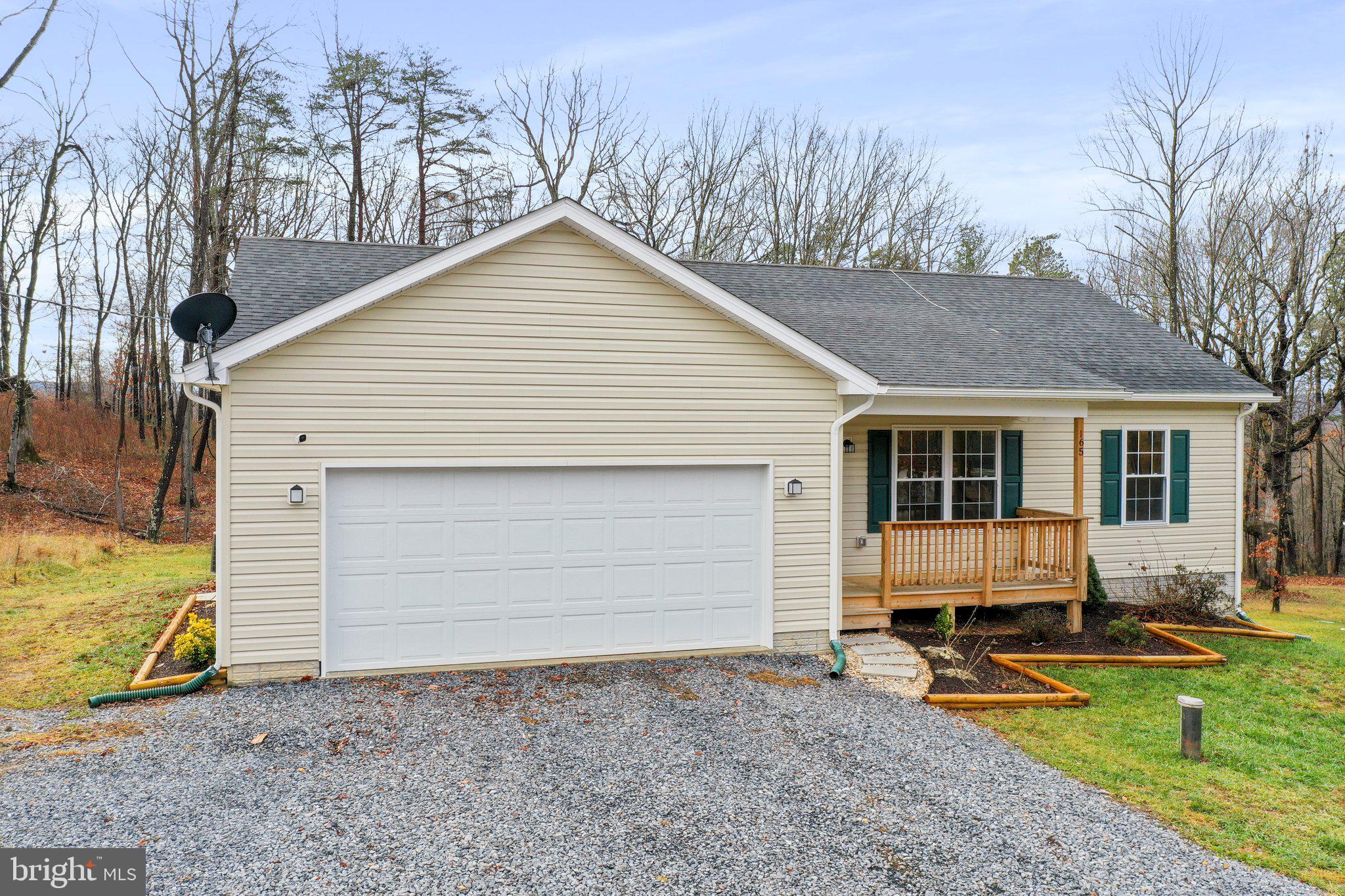 HAMPSHIRE HOUSE ESTATES - Residential