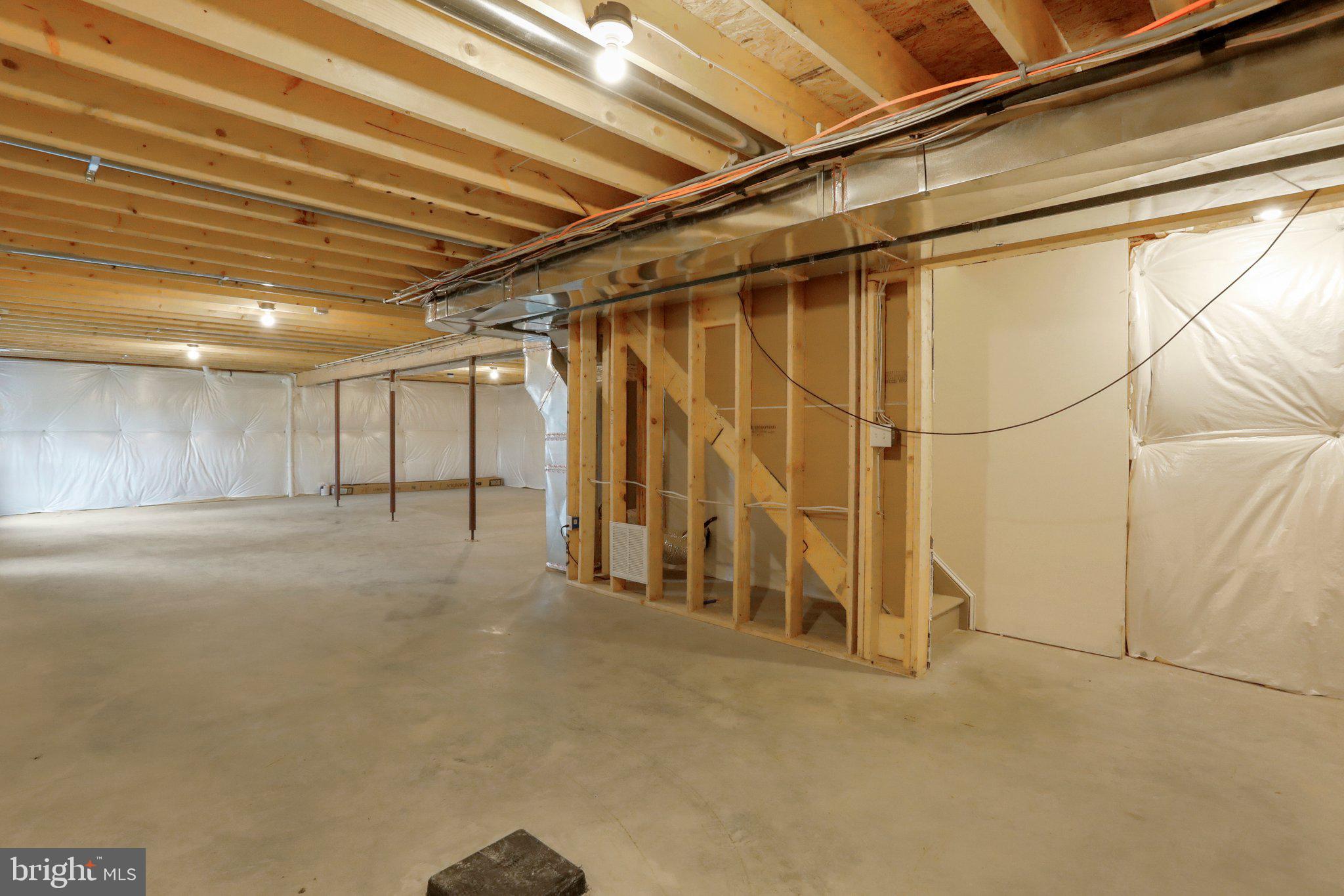 HAMPSHIRE HOUSE ESTATES - Residential