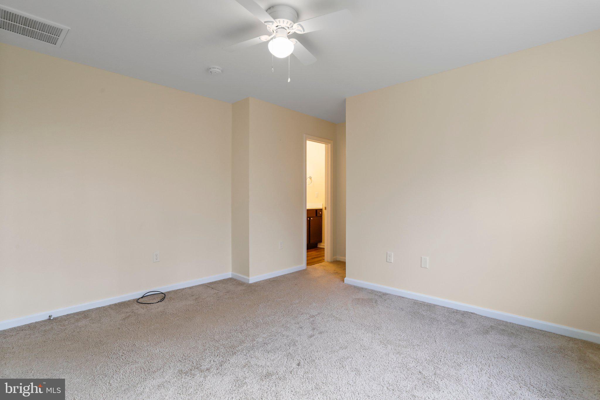 HAMPSHIRE HOUSE ESTATES - Residential