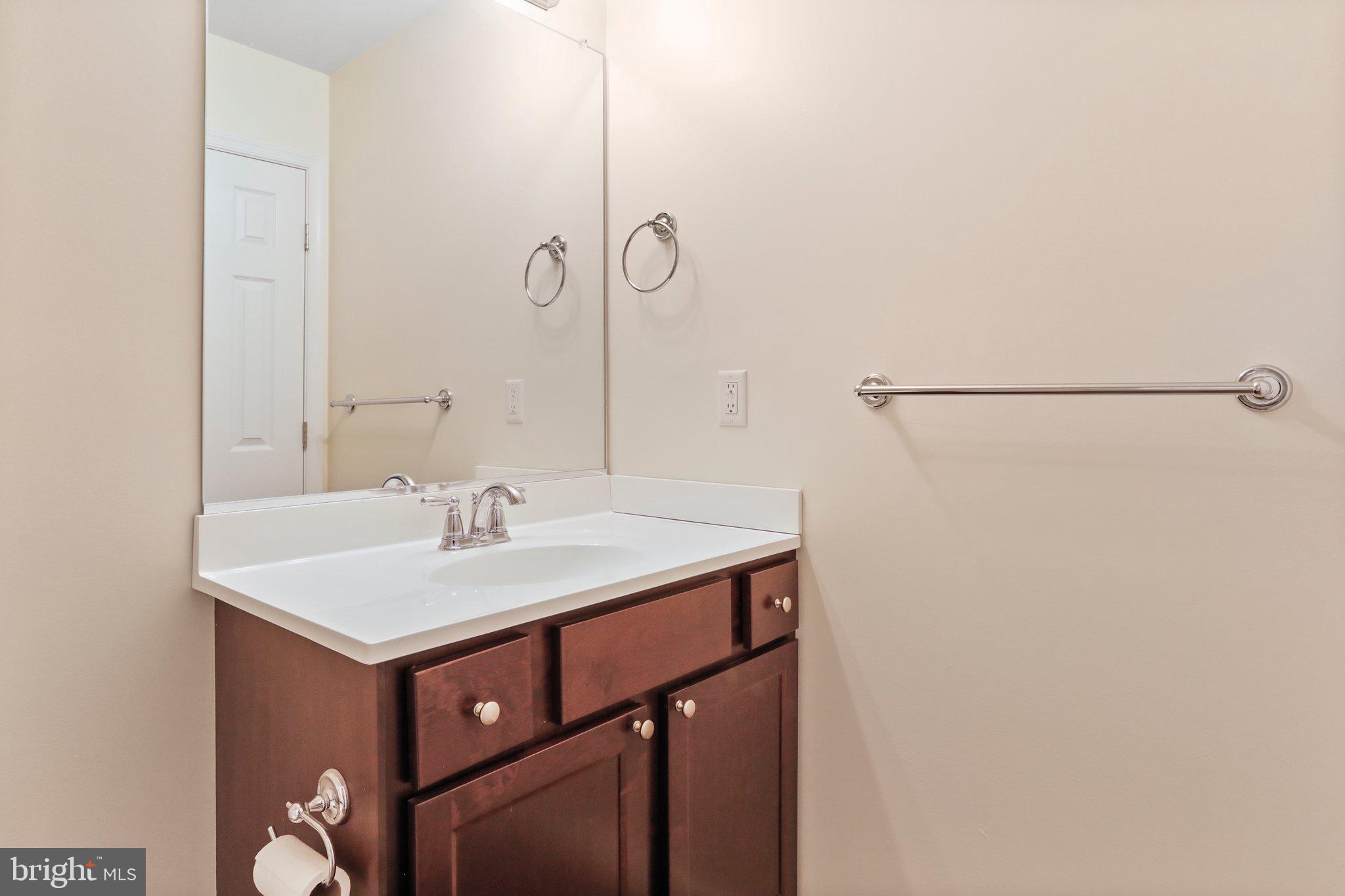 HAMPSHIRE HOUSE ESTATES - Residential