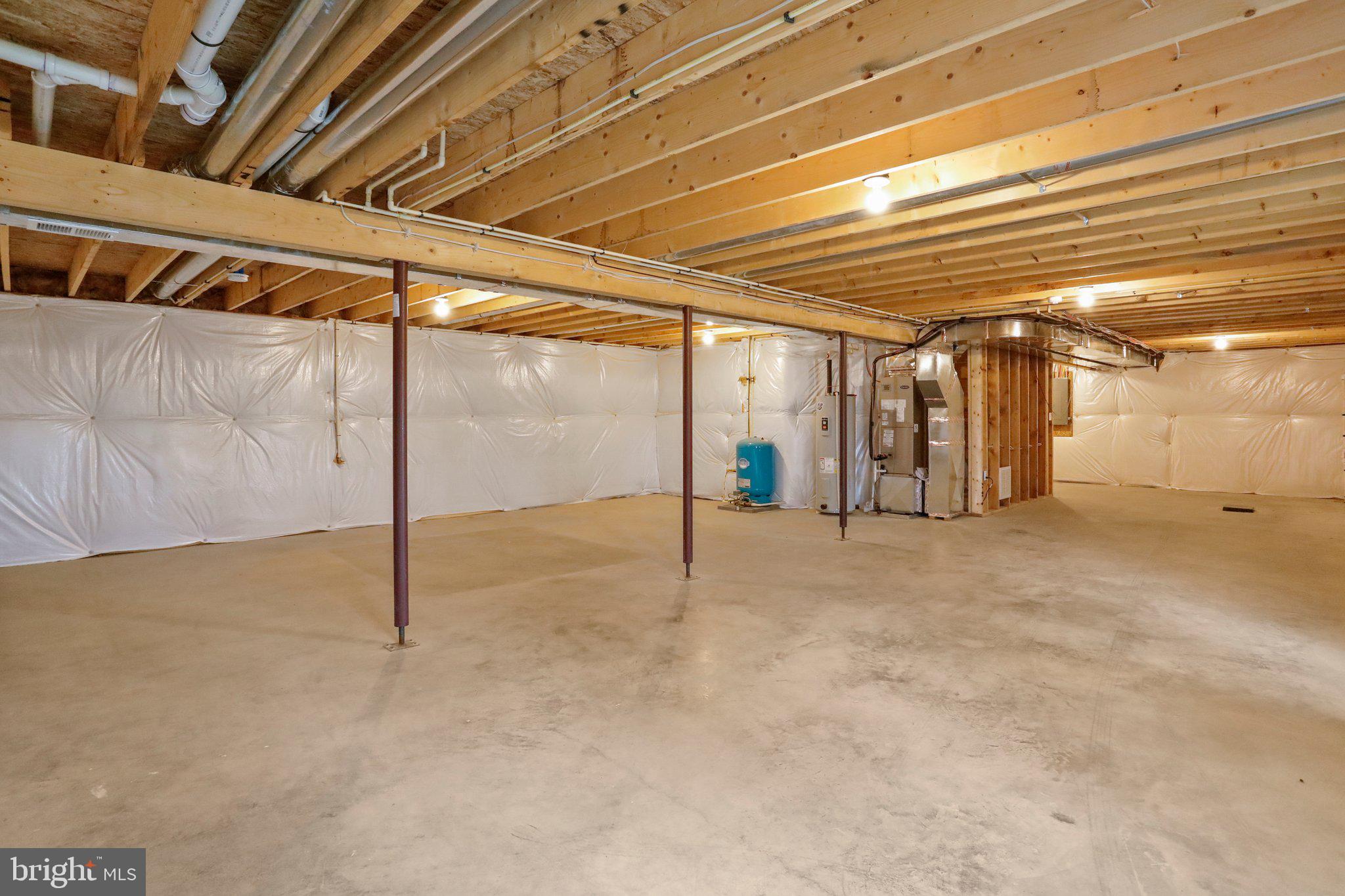 HAMPSHIRE HOUSE ESTATES - Residential