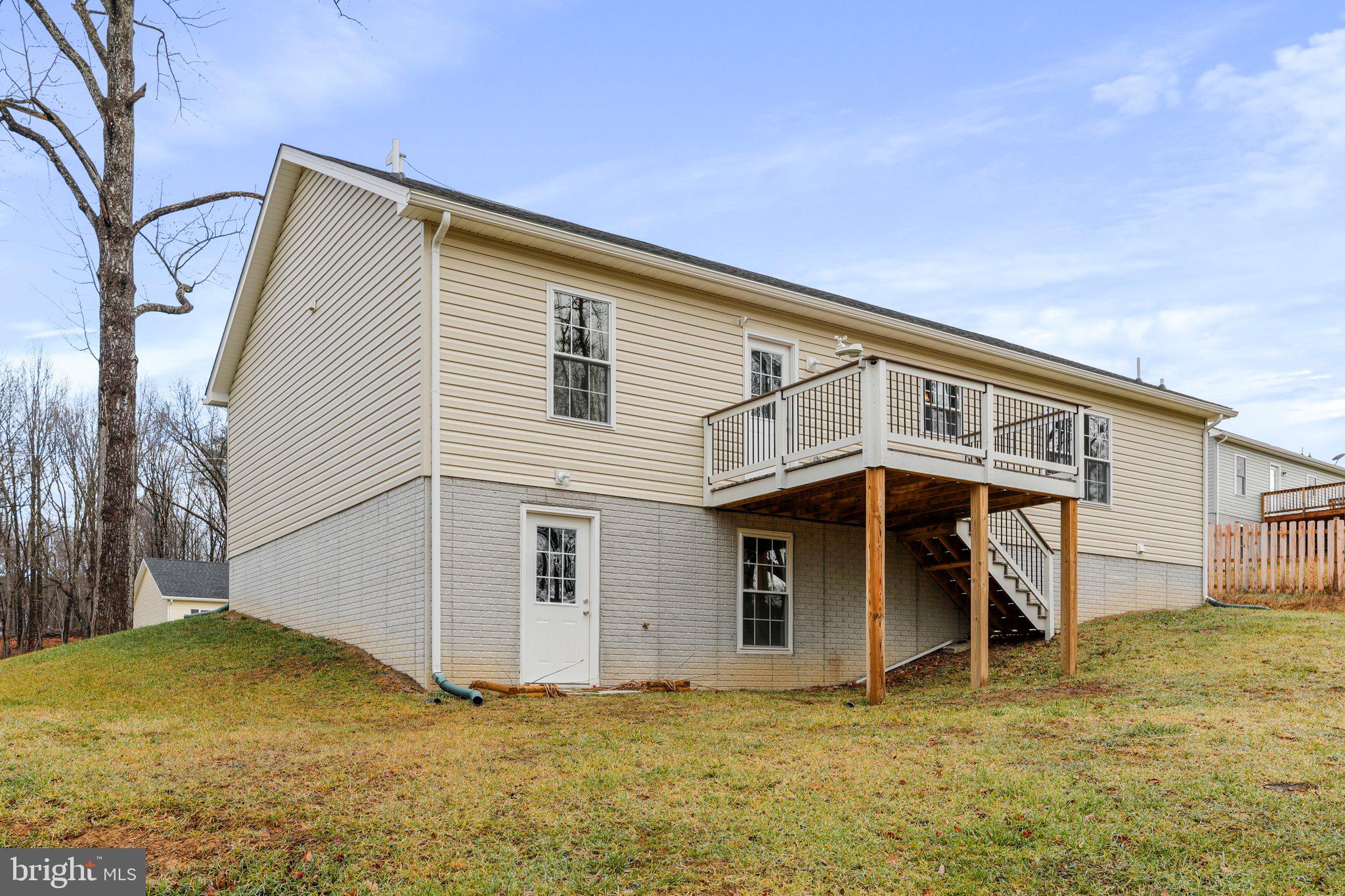 HAMPSHIRE HOUSE ESTATES - Residential