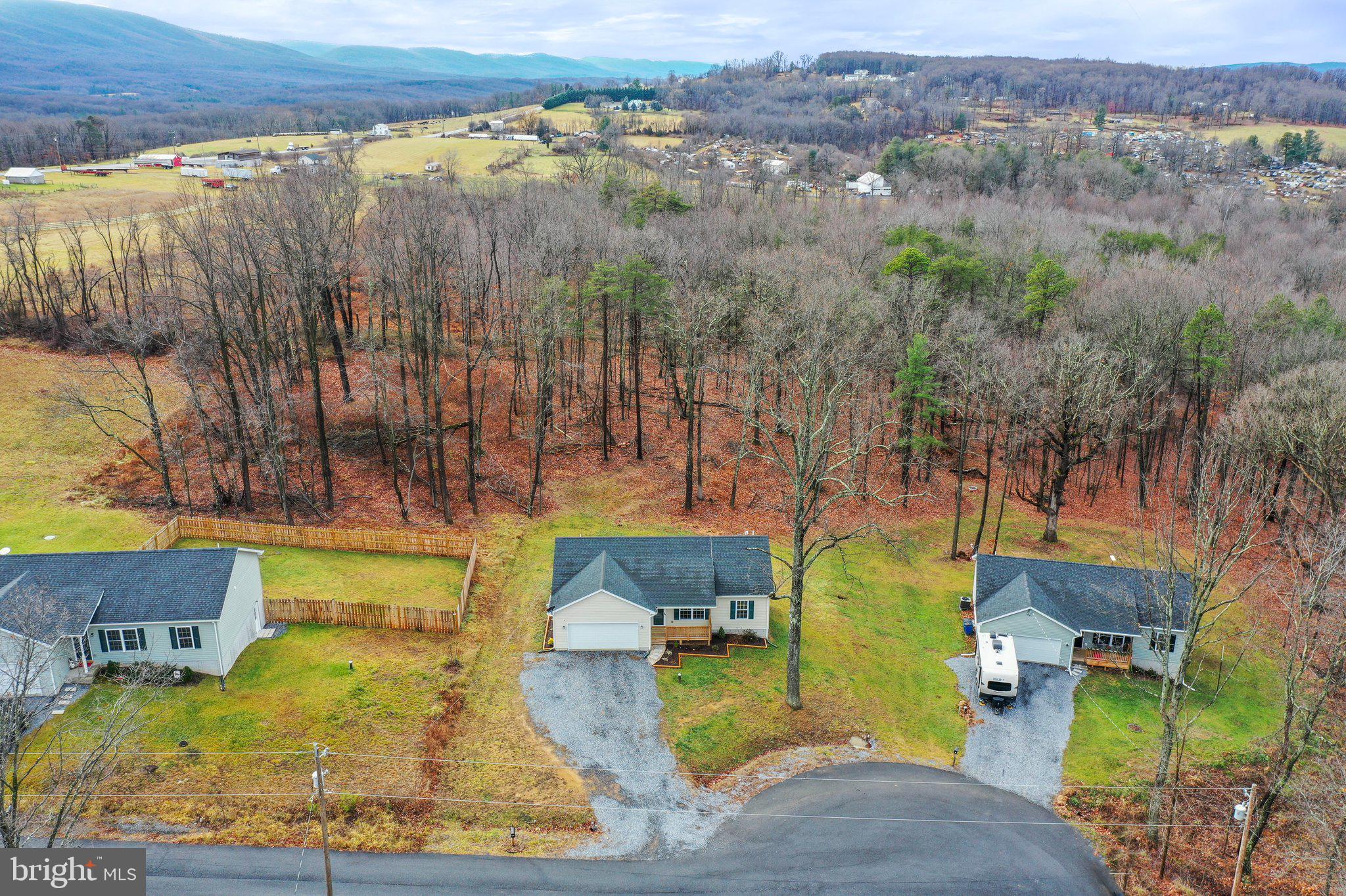 HAMPSHIRE HOUSE ESTATES - Residential