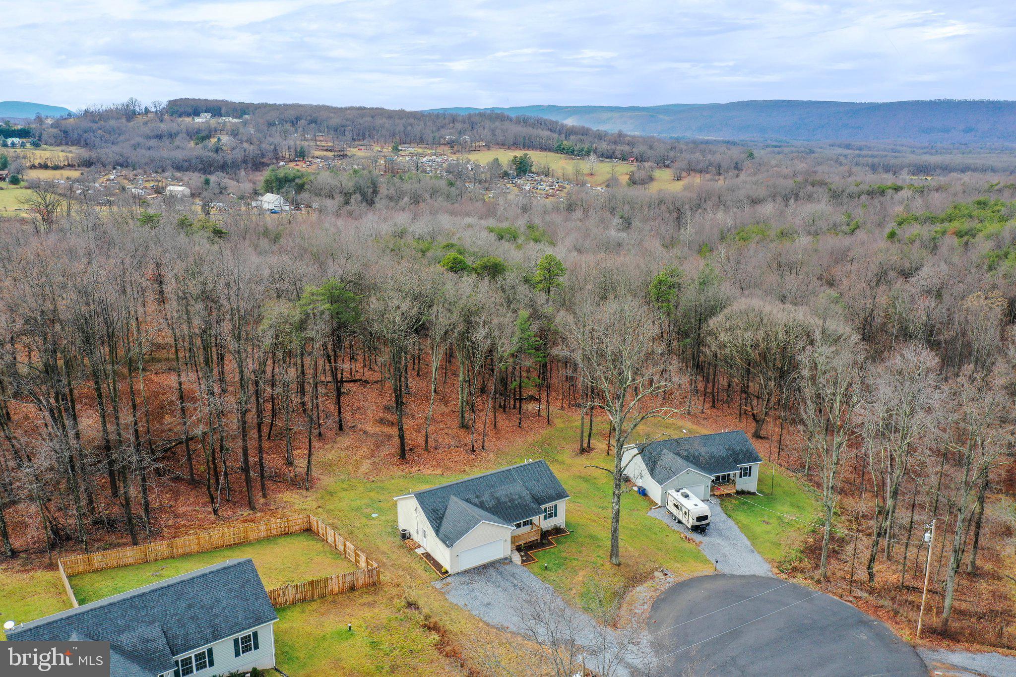 HAMPSHIRE HOUSE ESTATES - Residential