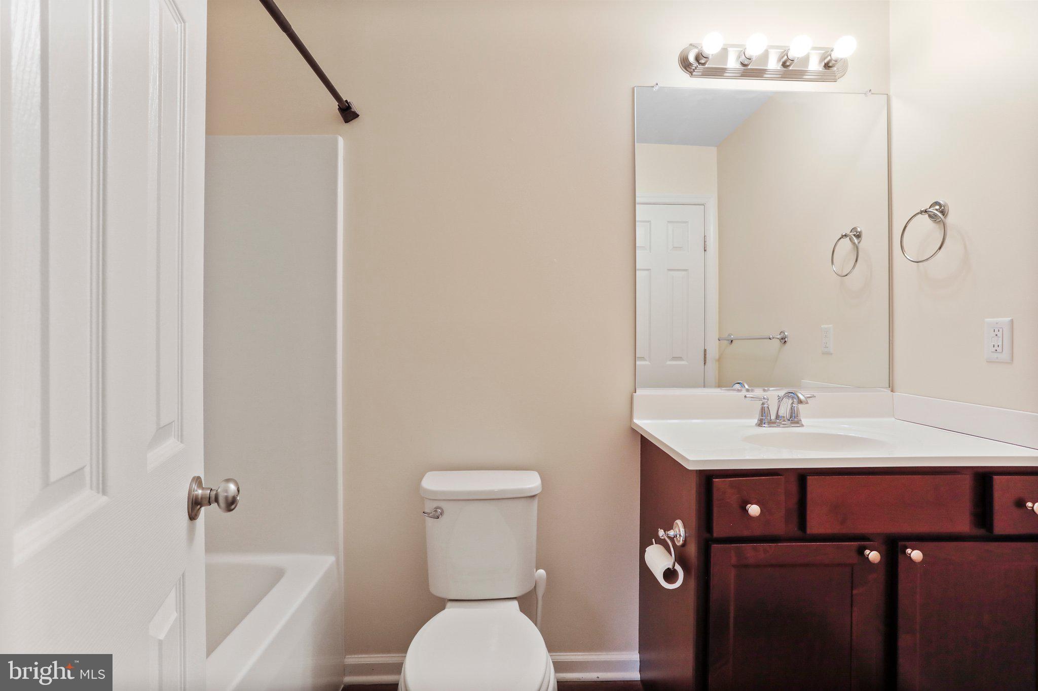 HAMPSHIRE HOUSE ESTATES - Residential