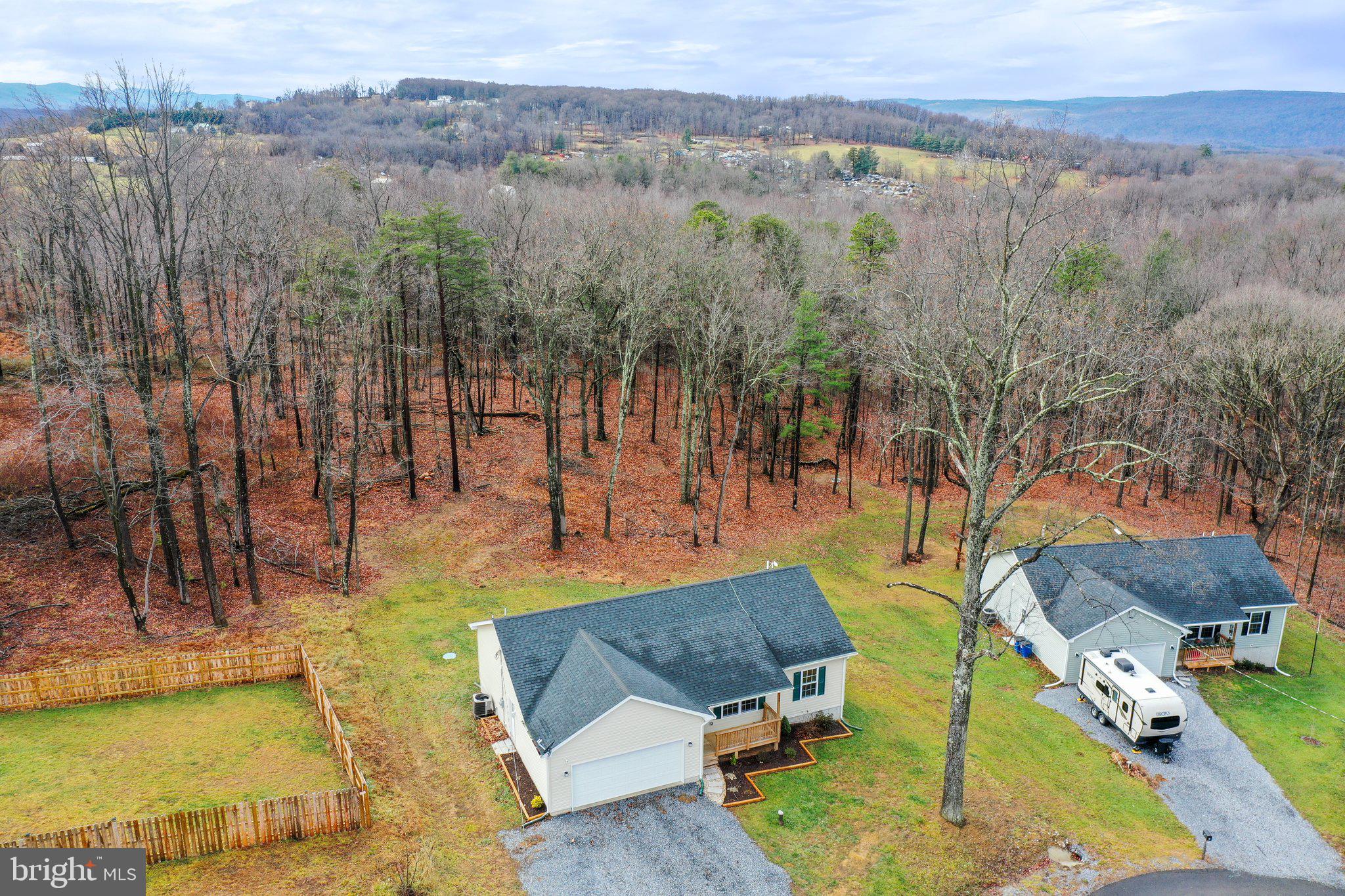 HAMPSHIRE HOUSE ESTATES - Residential