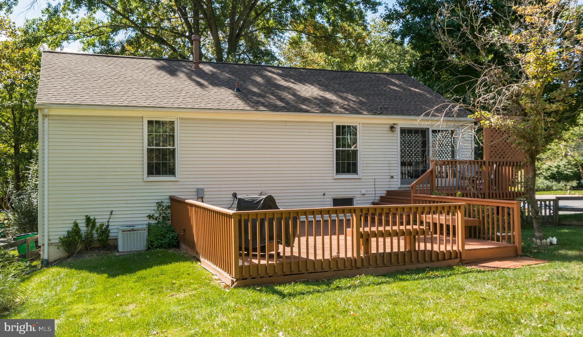 LONG REACH - Residential