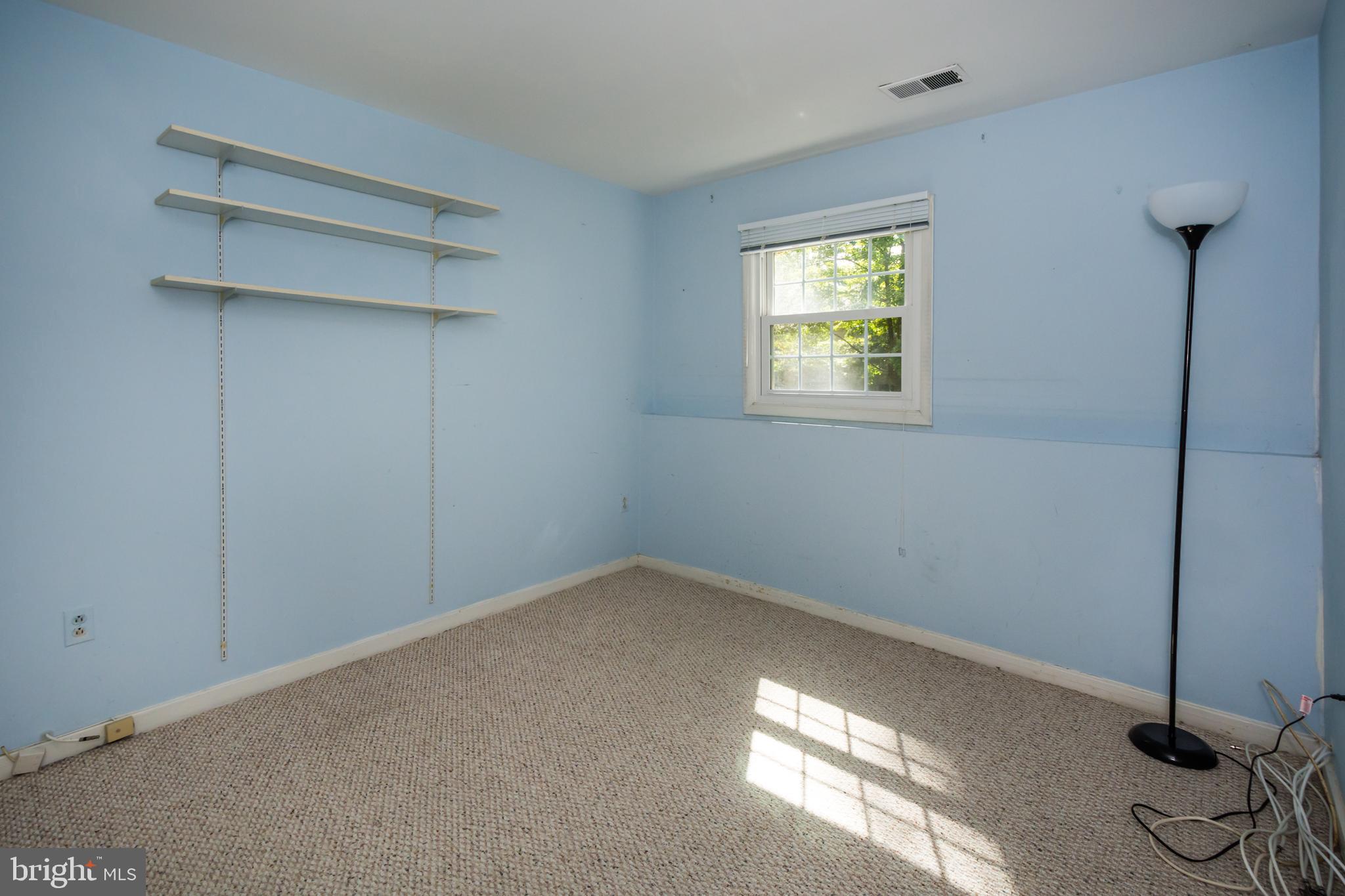 LONG REACH - Residential