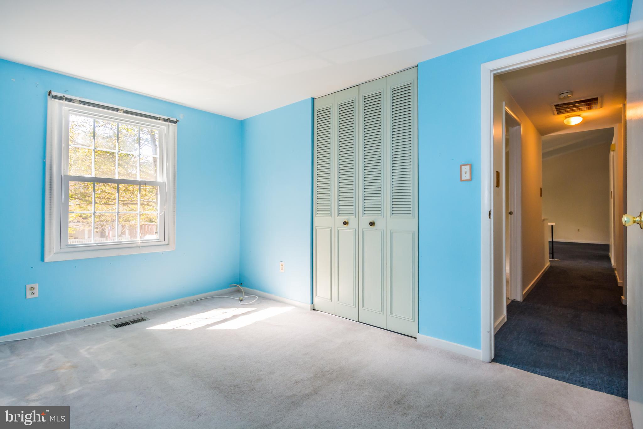 LONG REACH - Residential