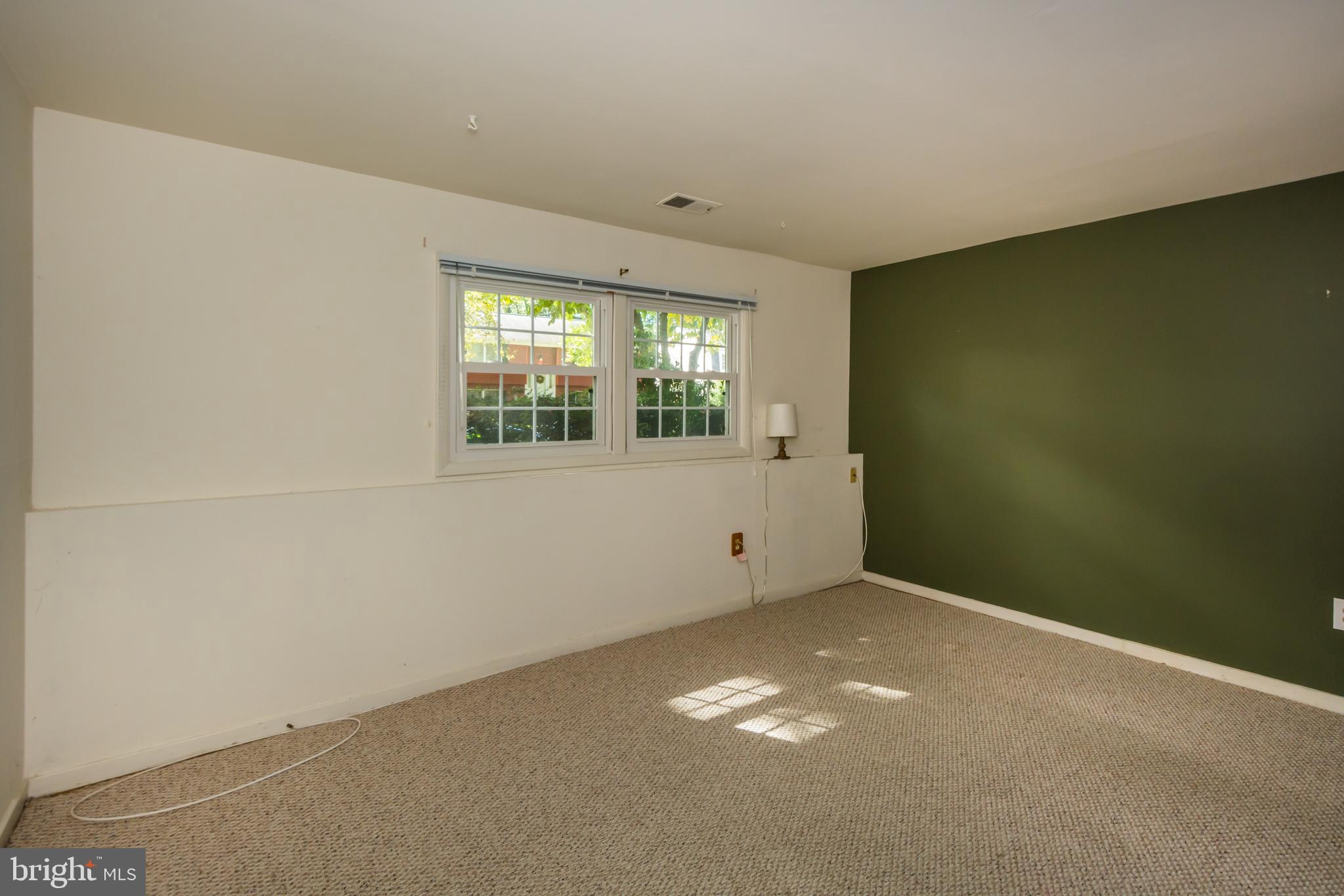 LONG REACH - Residential