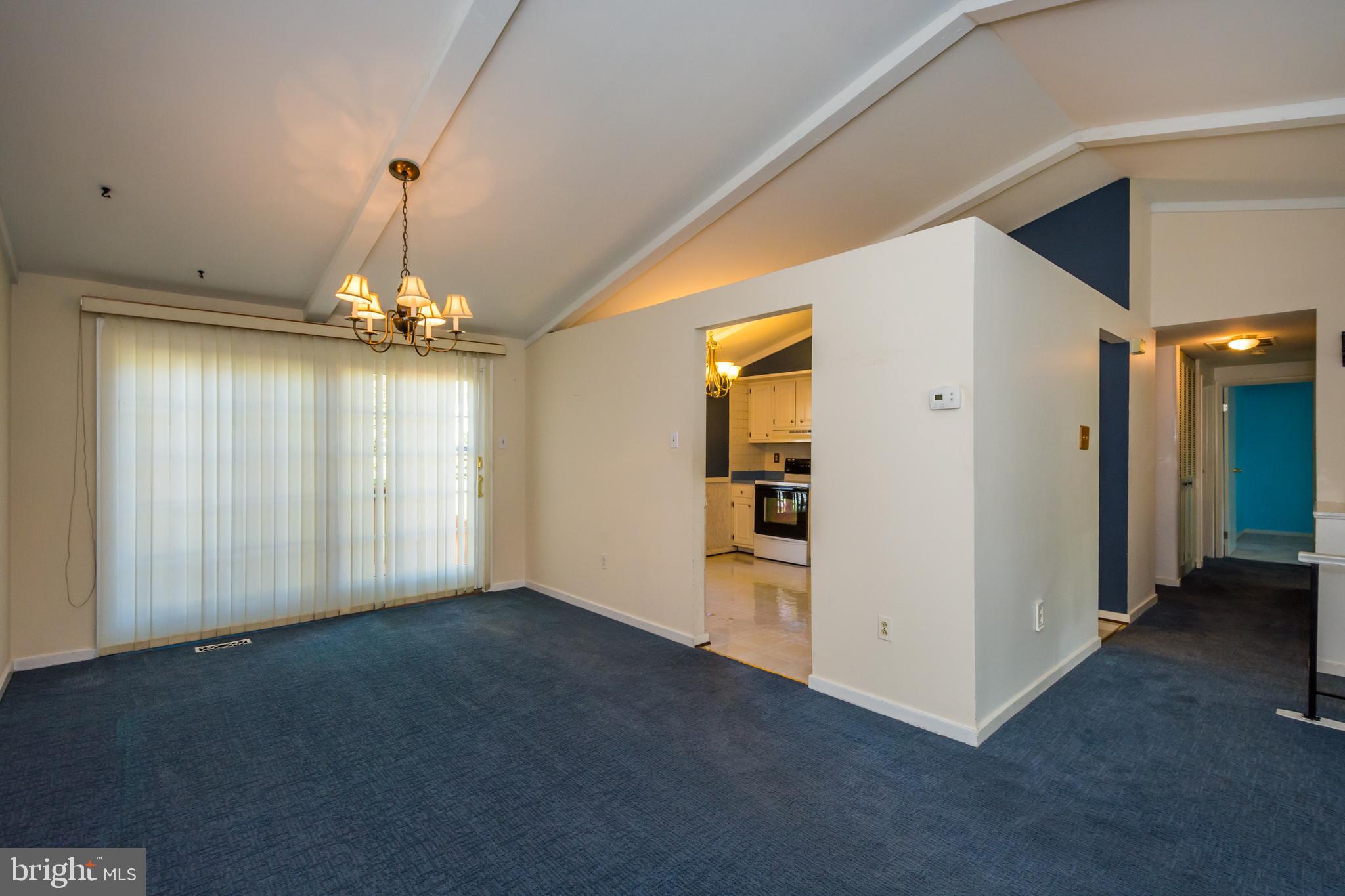 LONG REACH - Residential