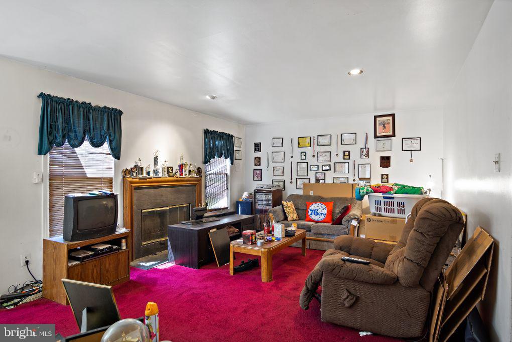 ABBEY DOWNS - Residential