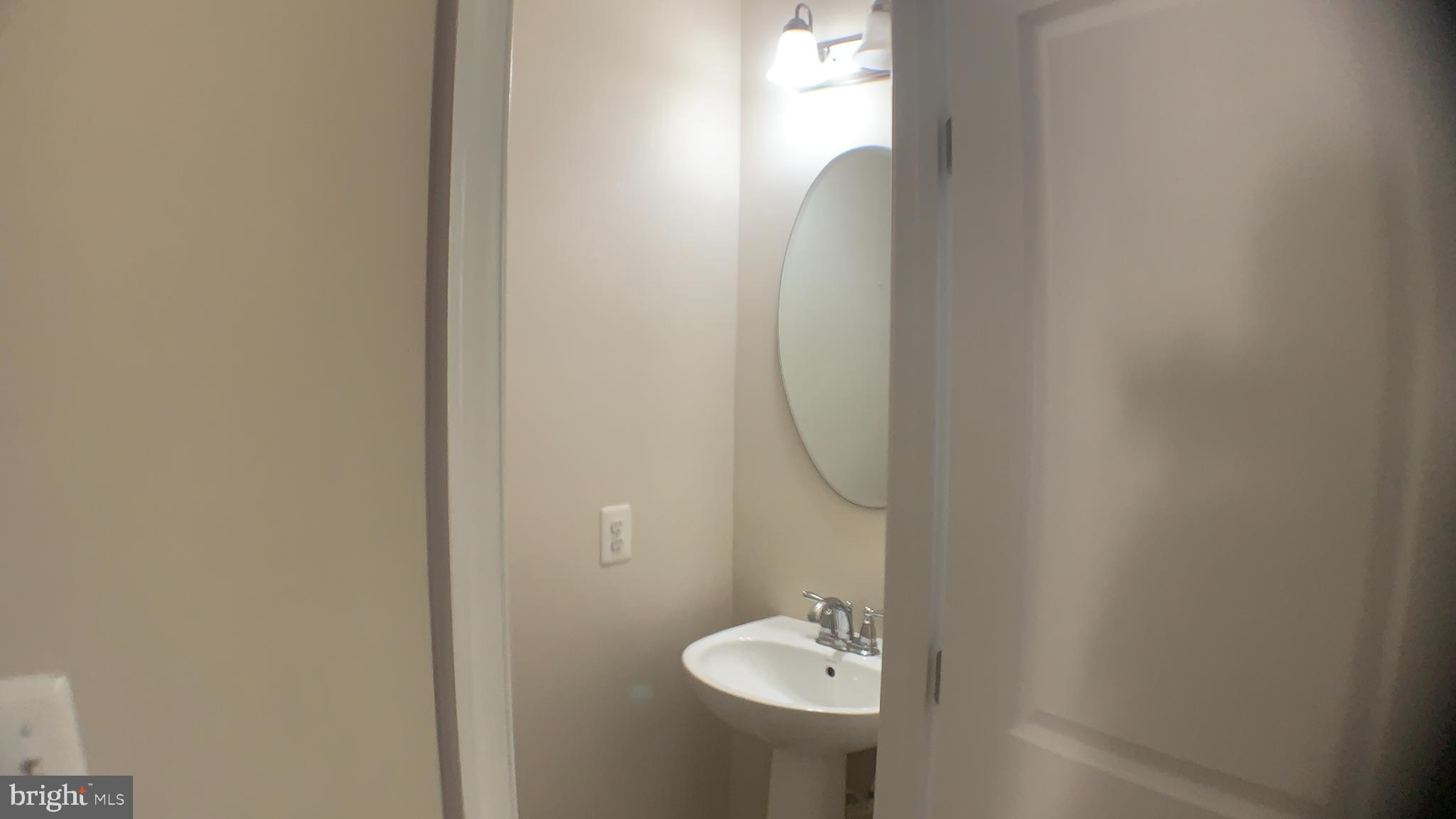 HOWARD SQUARE - Residential Lease