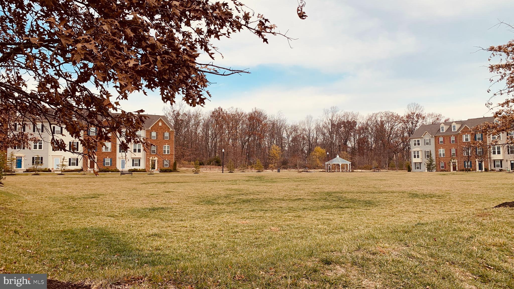 HOWARD SQUARE - Residential Lease