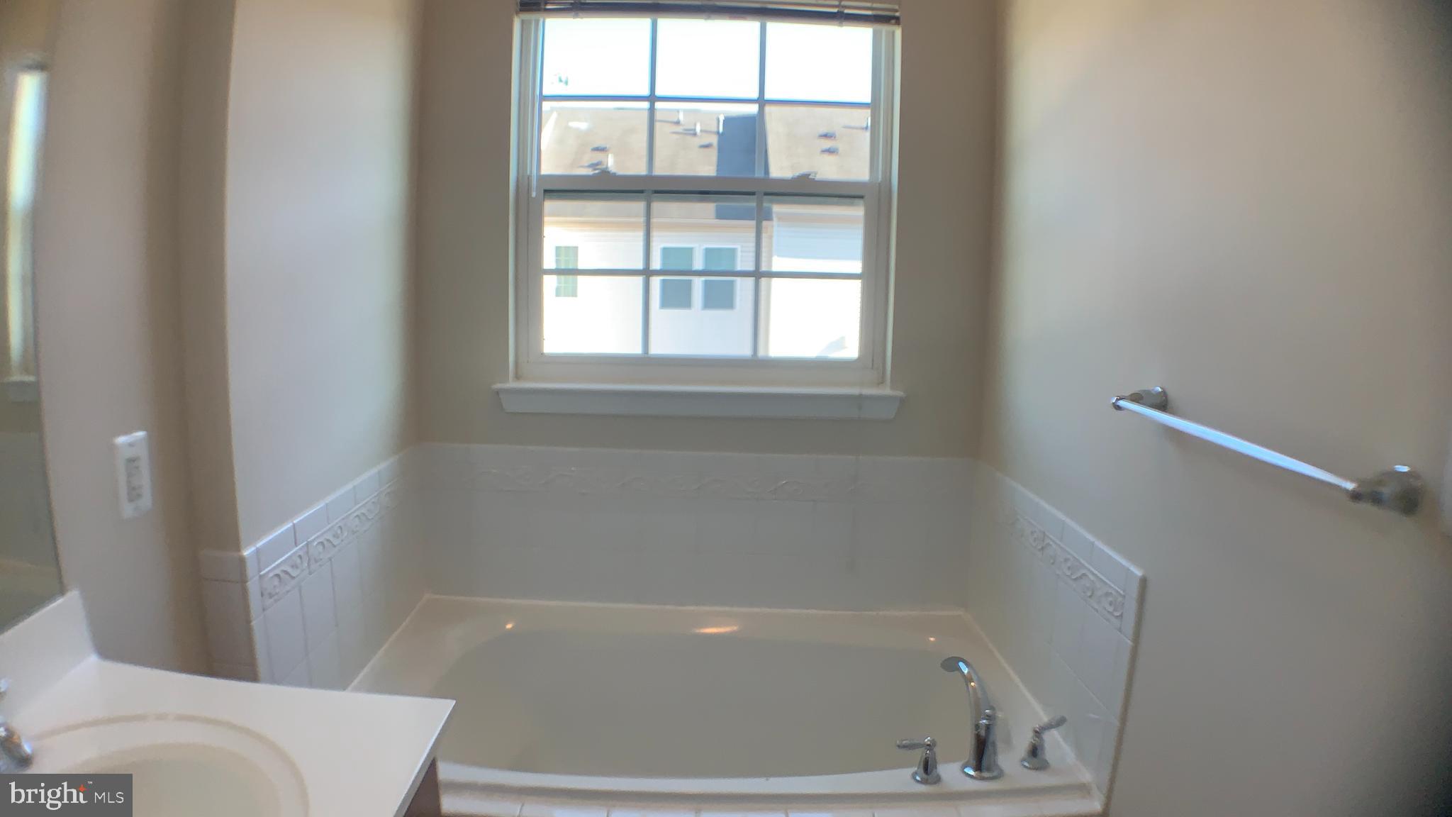 HOWARD SQUARE - Residential Lease