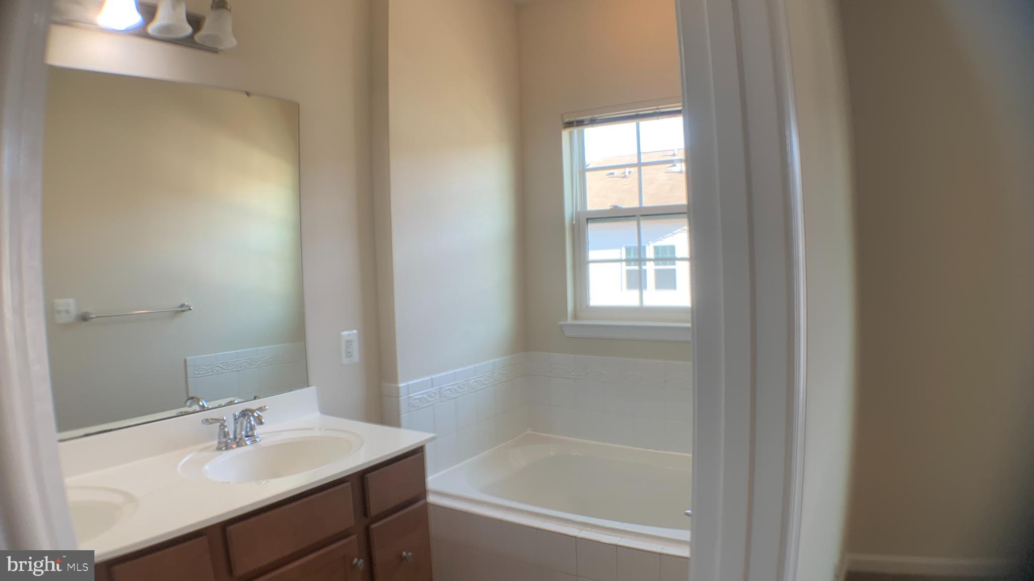 HOWARD SQUARE - Residential Lease