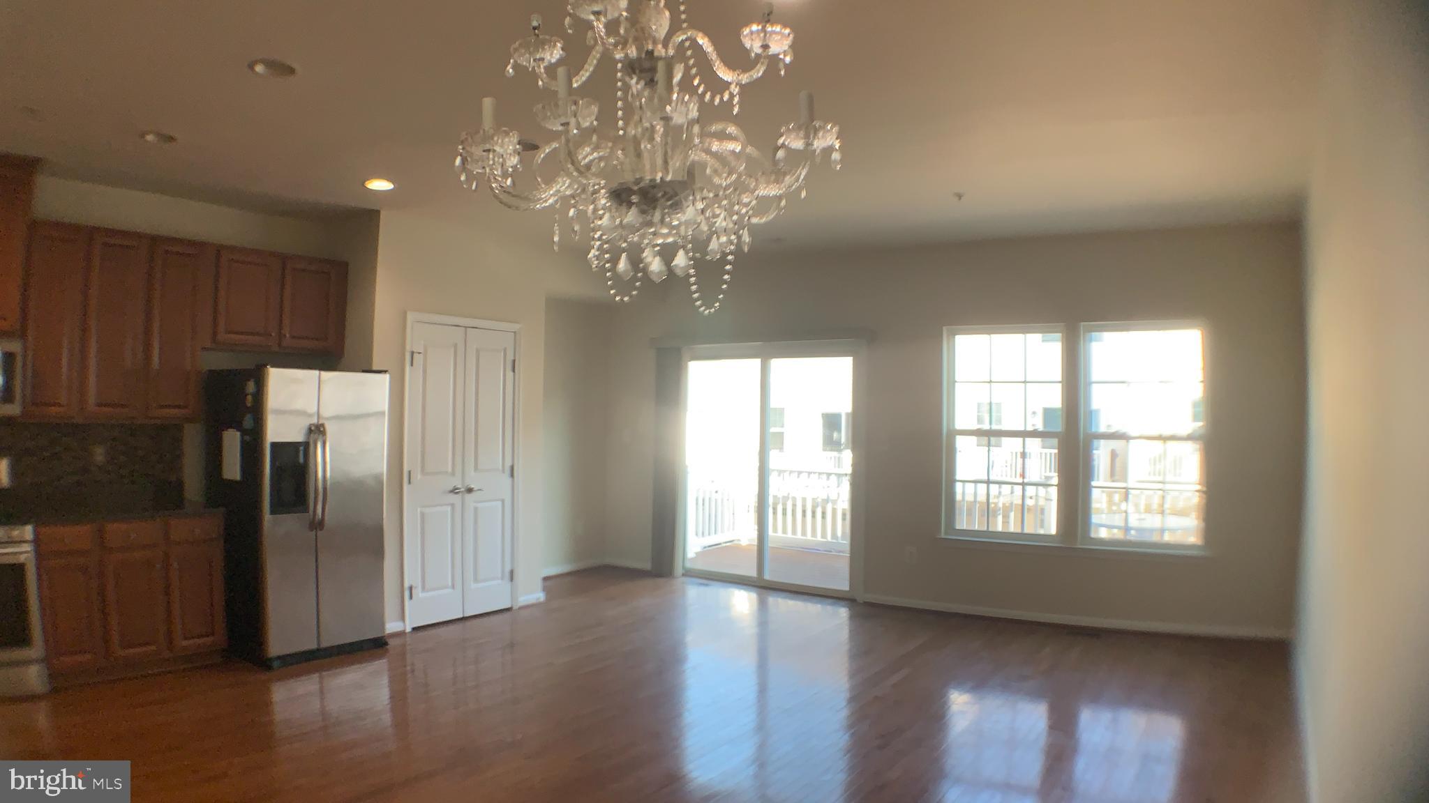 HOWARD SQUARE - Residential Lease