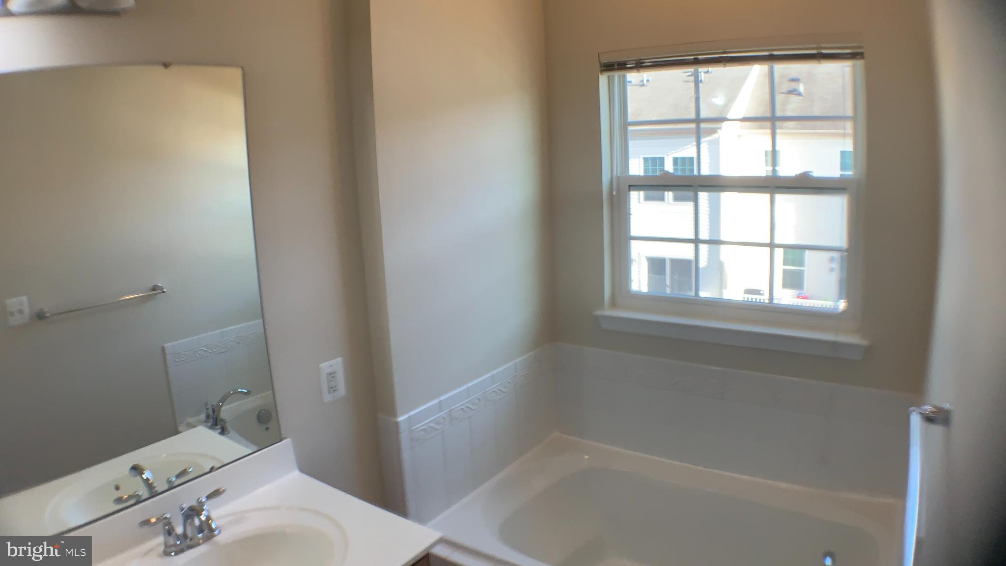 HOWARD SQUARE - Residential Lease