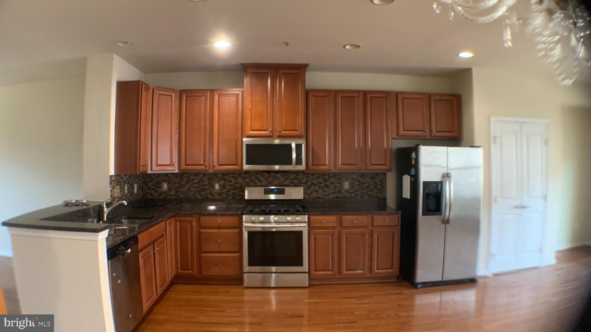 HOWARD SQUARE - Residential Lease