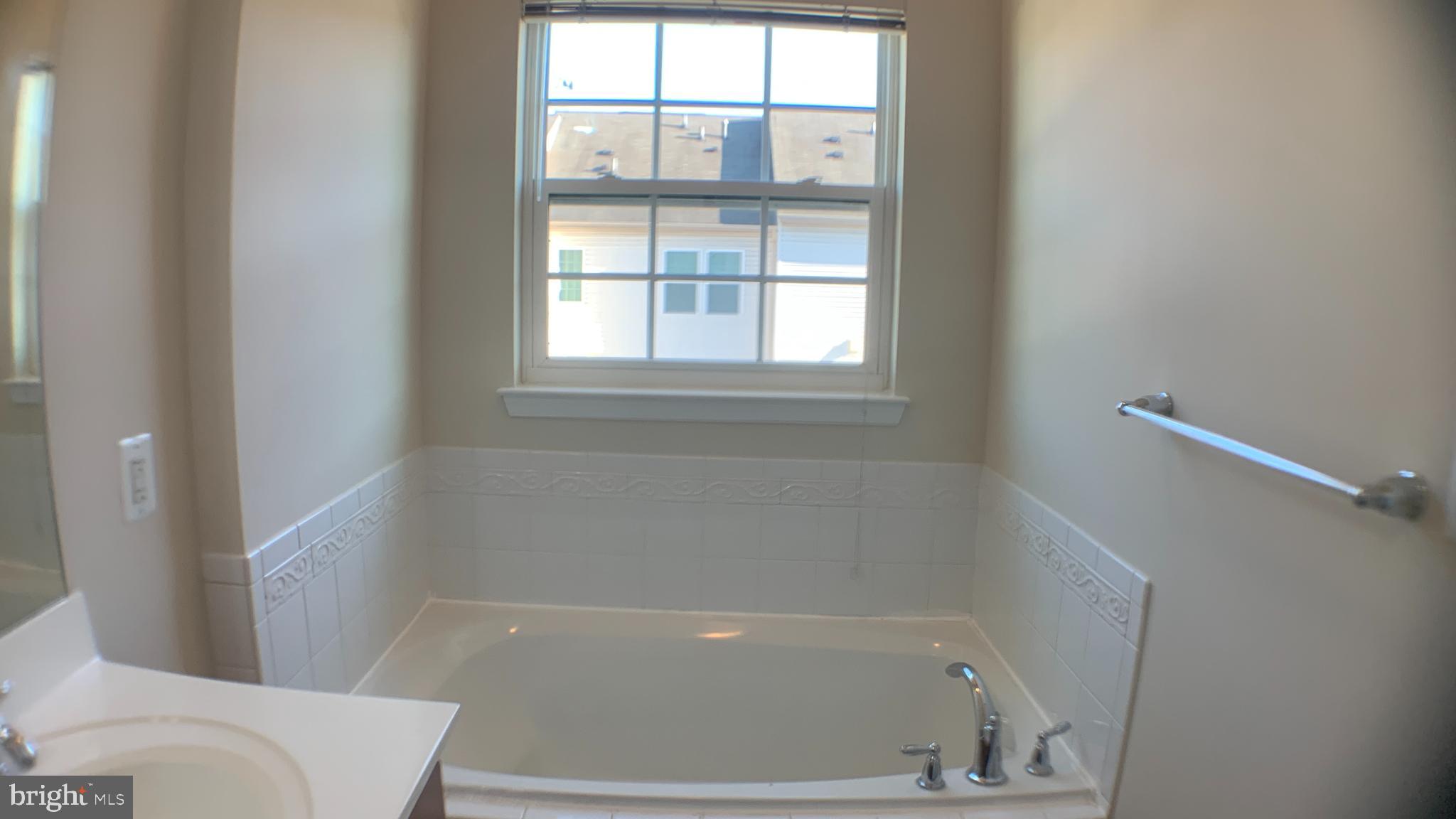 HOWARD SQUARE - Residential Lease