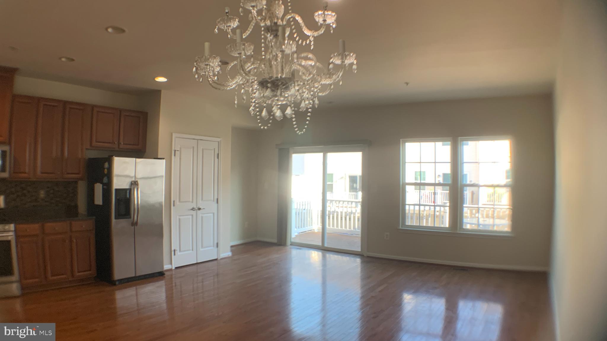 HOWARD SQUARE - Residential Lease