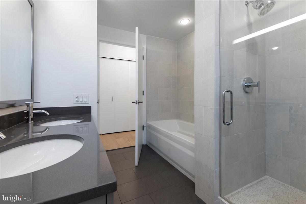 RITTENHOUSE SQUARE - Residential Lease