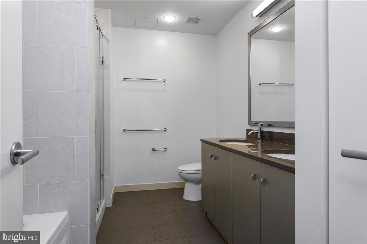 RITTENHOUSE SQUARE - Residential Lease