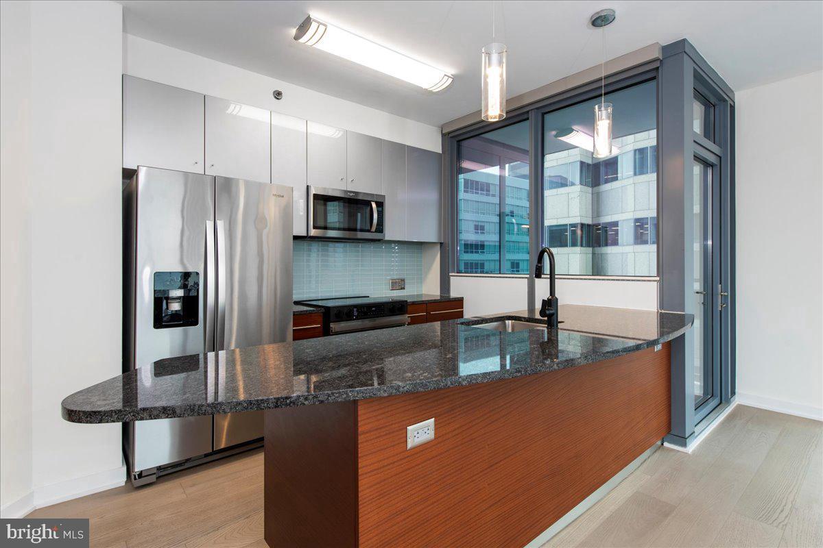 RITTENHOUSE SQUARE - Residential Lease